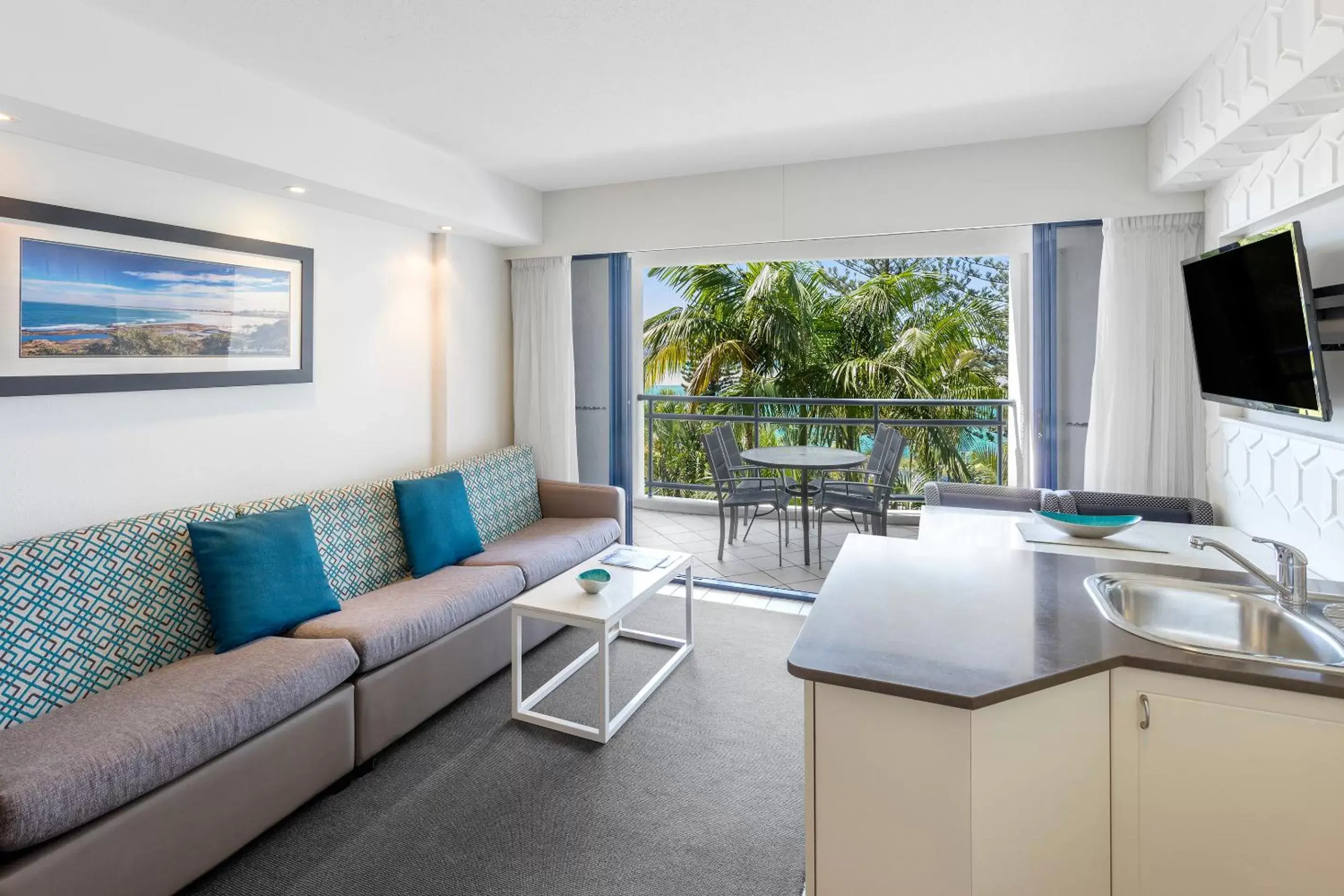 Living room, Seating Area in Ramada Resort by Wyndham Golden Beach