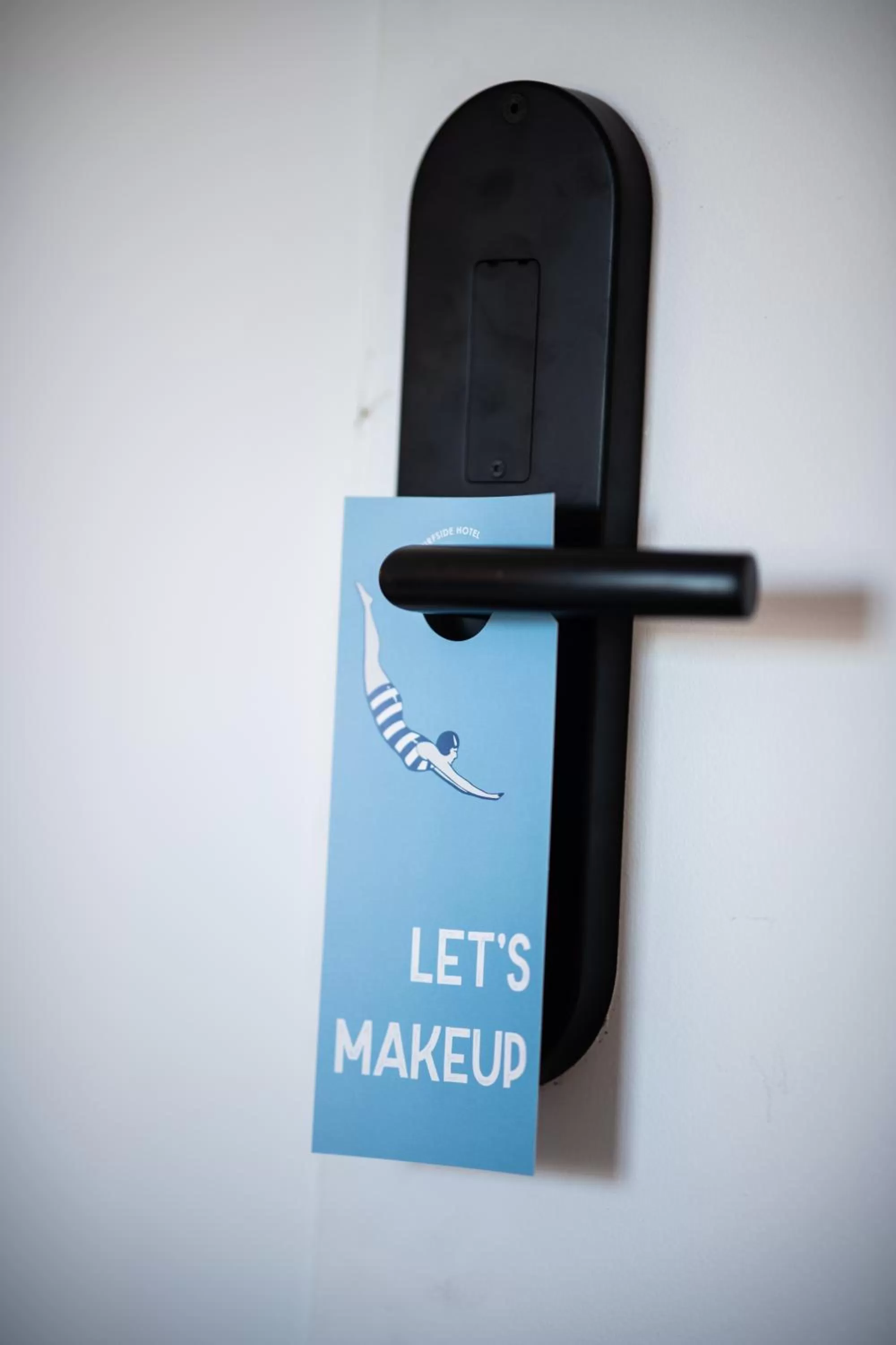 Logo/Certificate/Sign in The Surfside Hotel