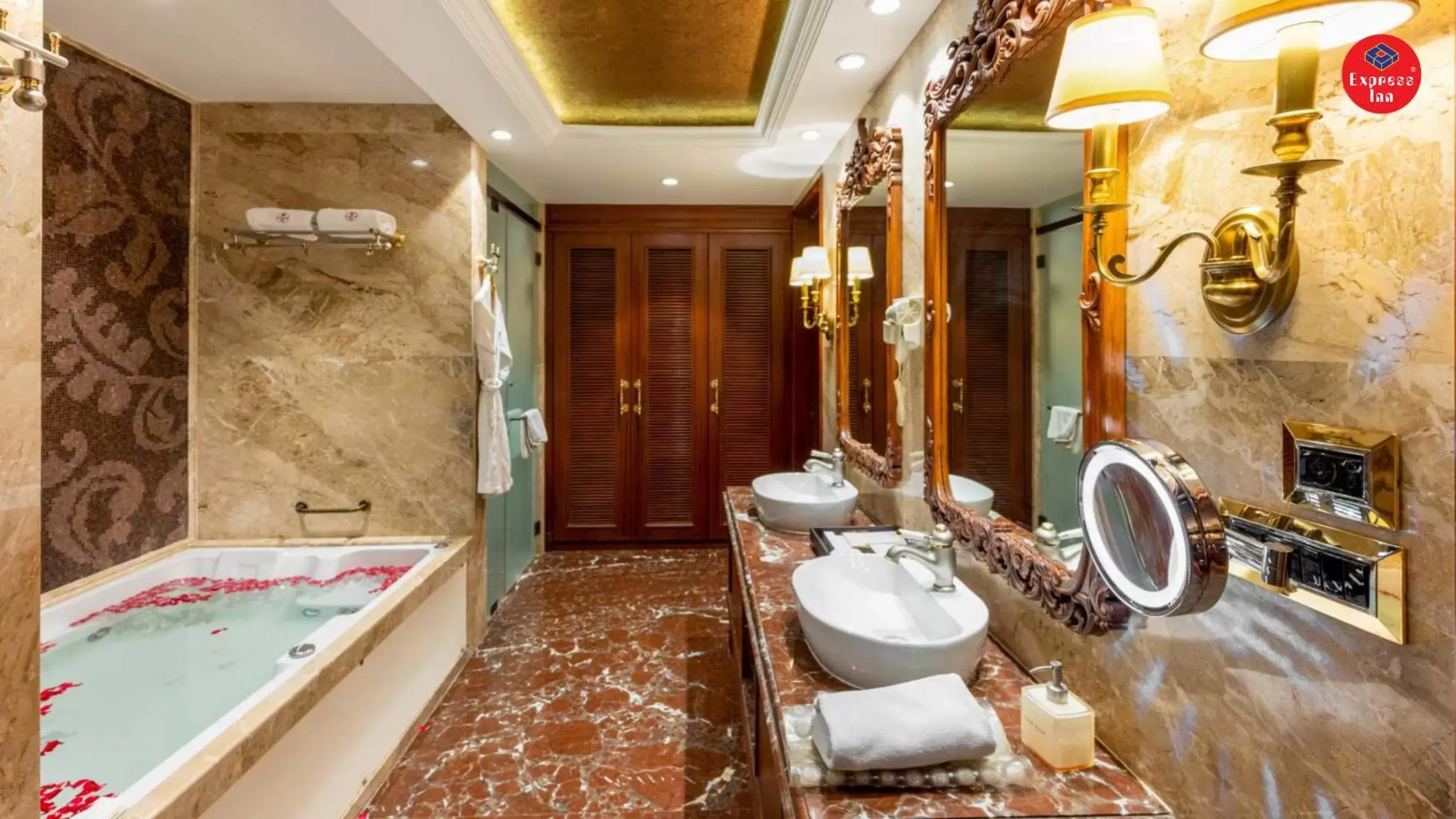 Toilet, Bathroom in Express Inn The Business Luxury Hotel