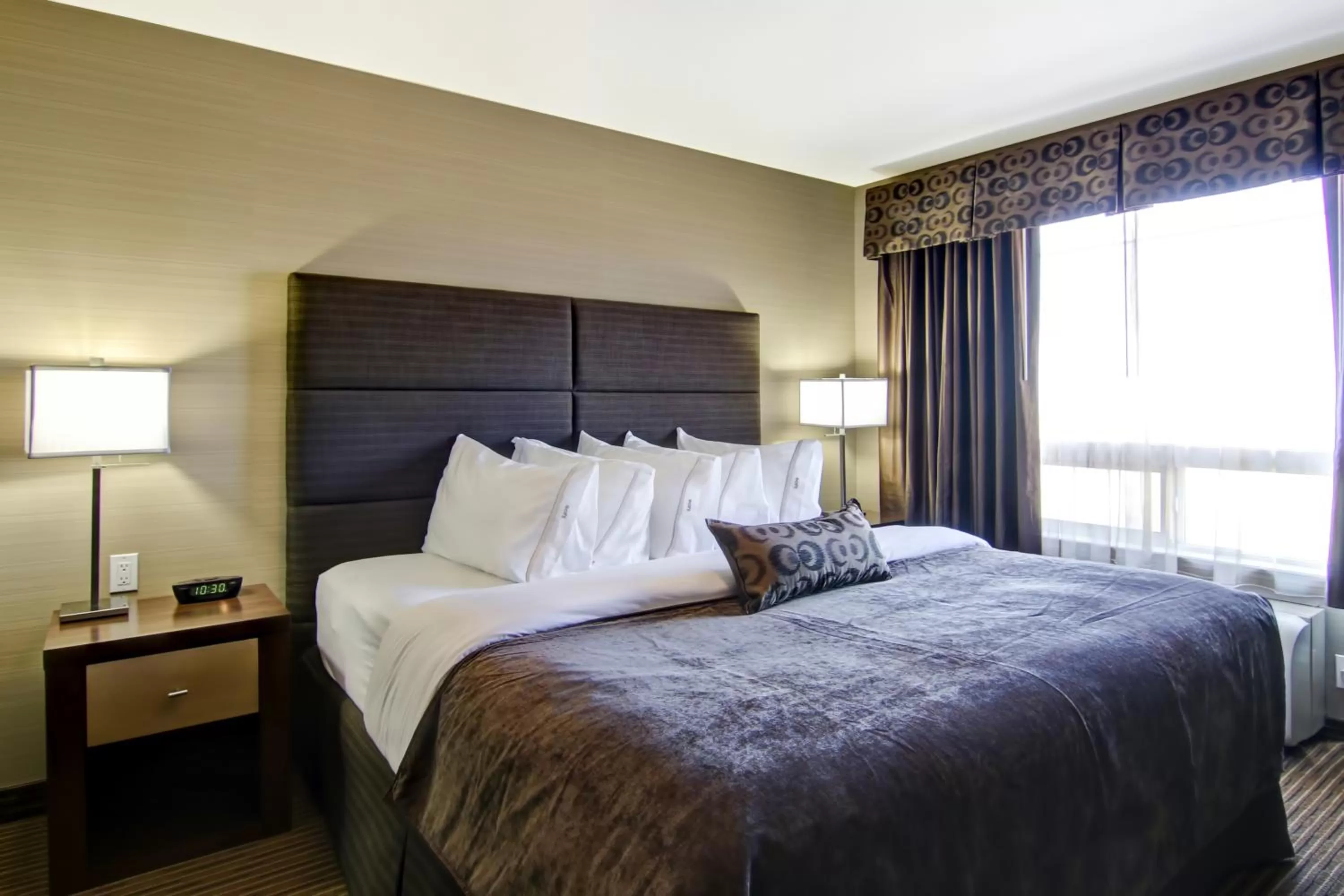 Bed in Canalta Hotel Shaunavon