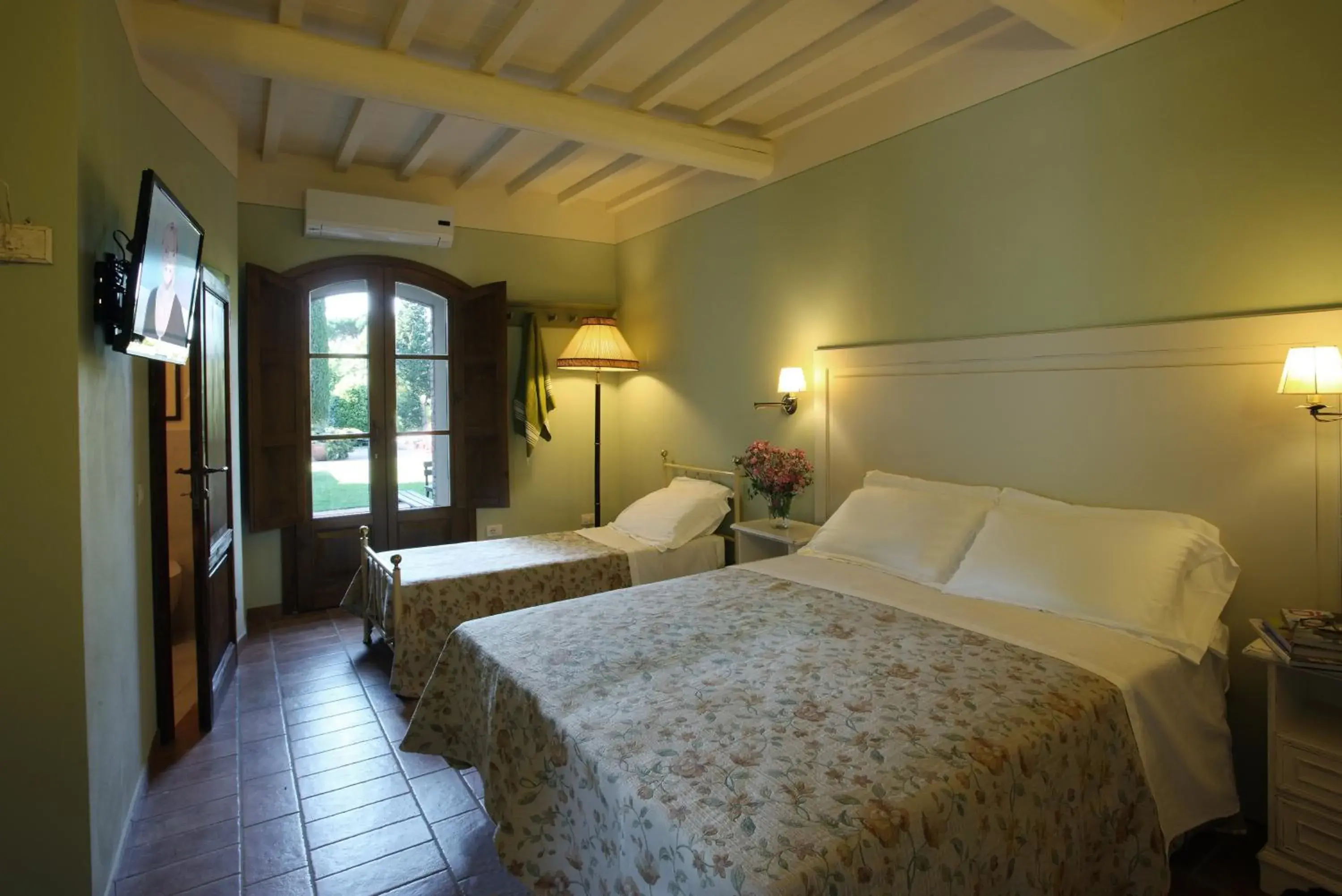 Bedroom, Bed in Borgo San Benedetto