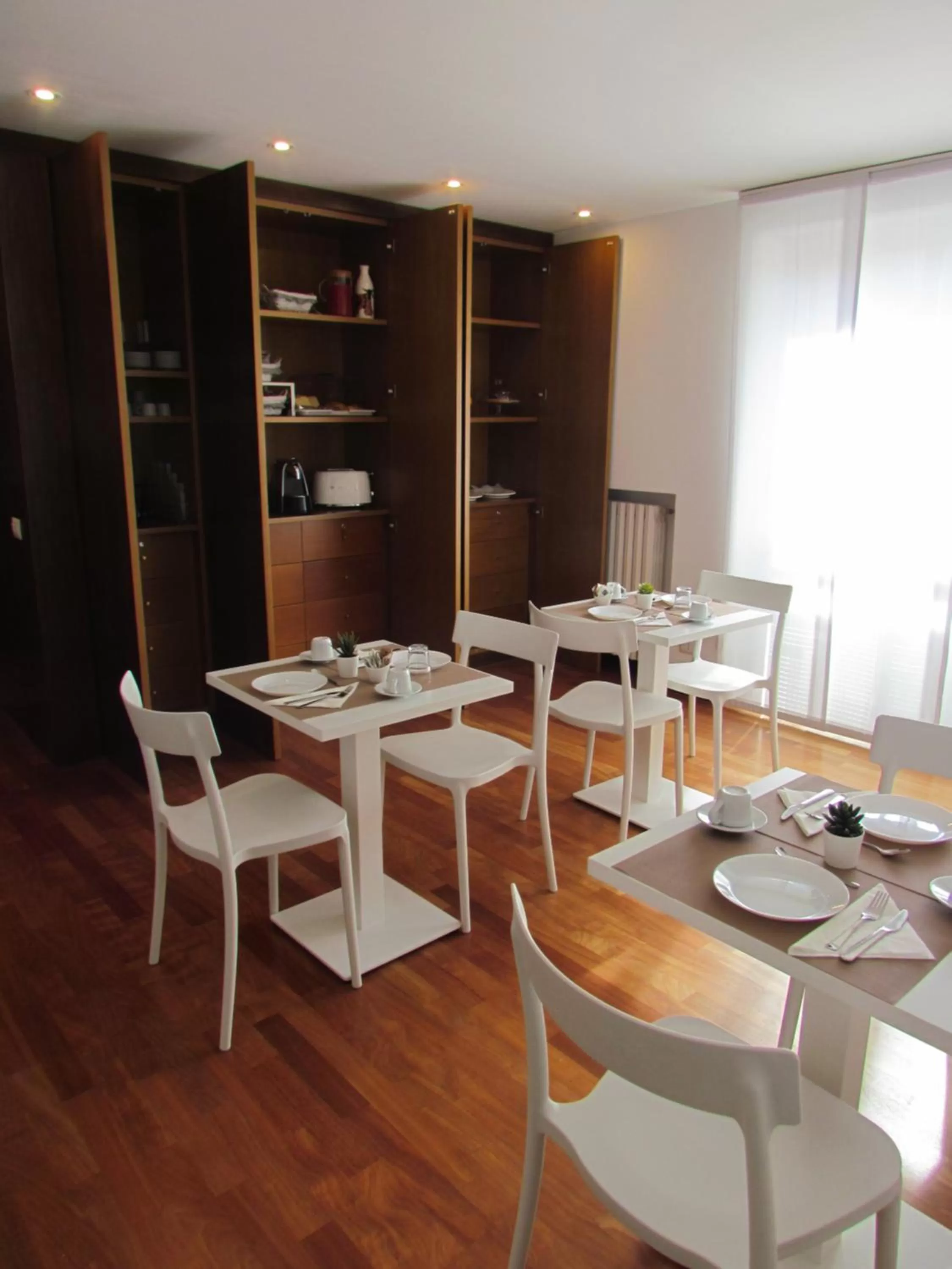 Buffet breakfast in Room 56 - Le Dimore