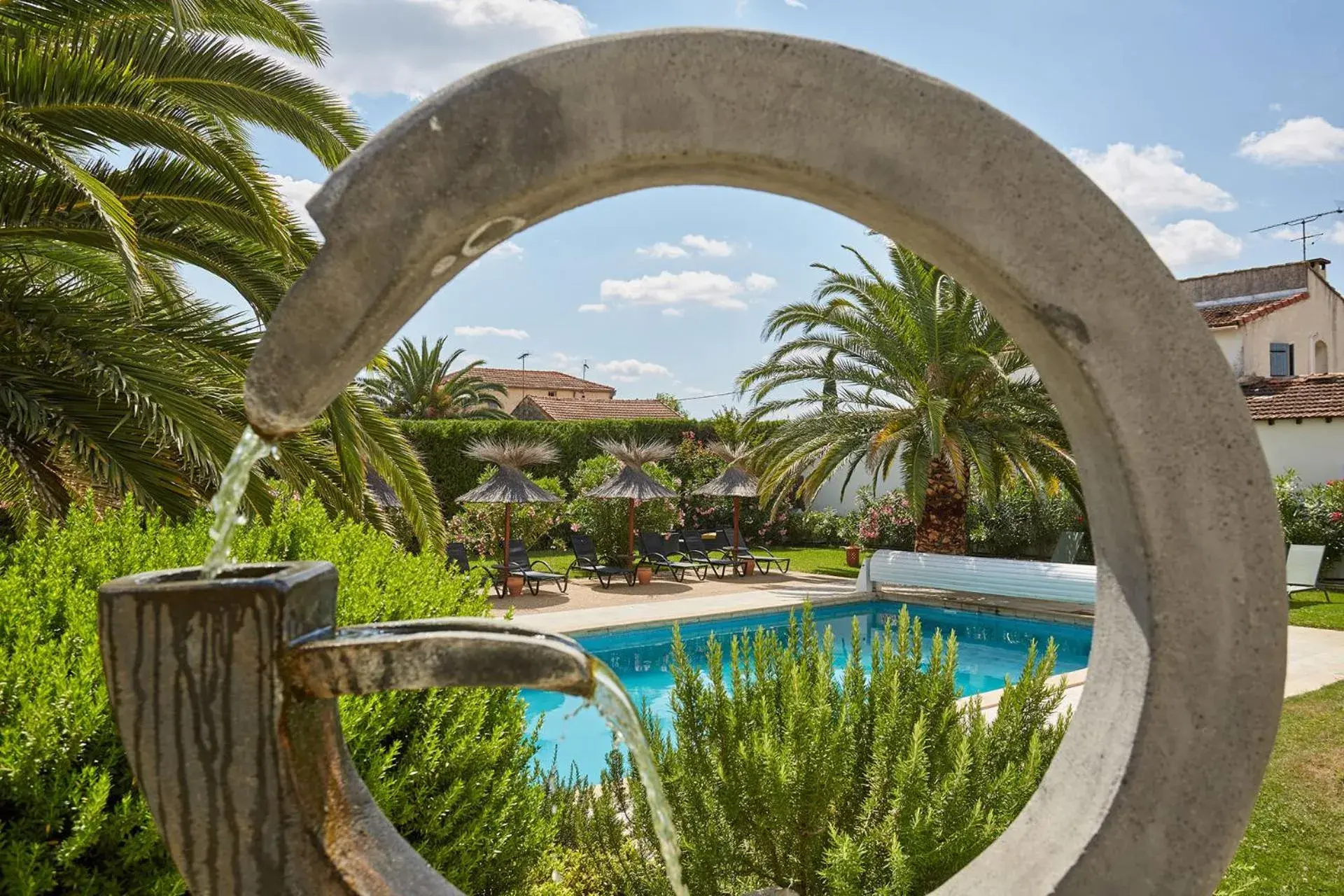 Swimming Pool in Hotel Le Rodin