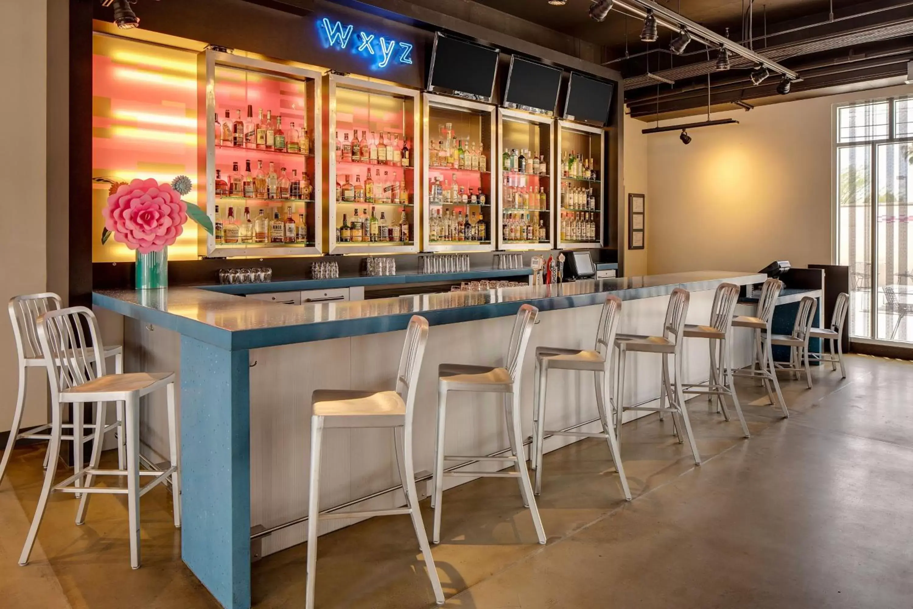 Restaurant/places to eat, Lounge/Bar in Aloft Tucson University