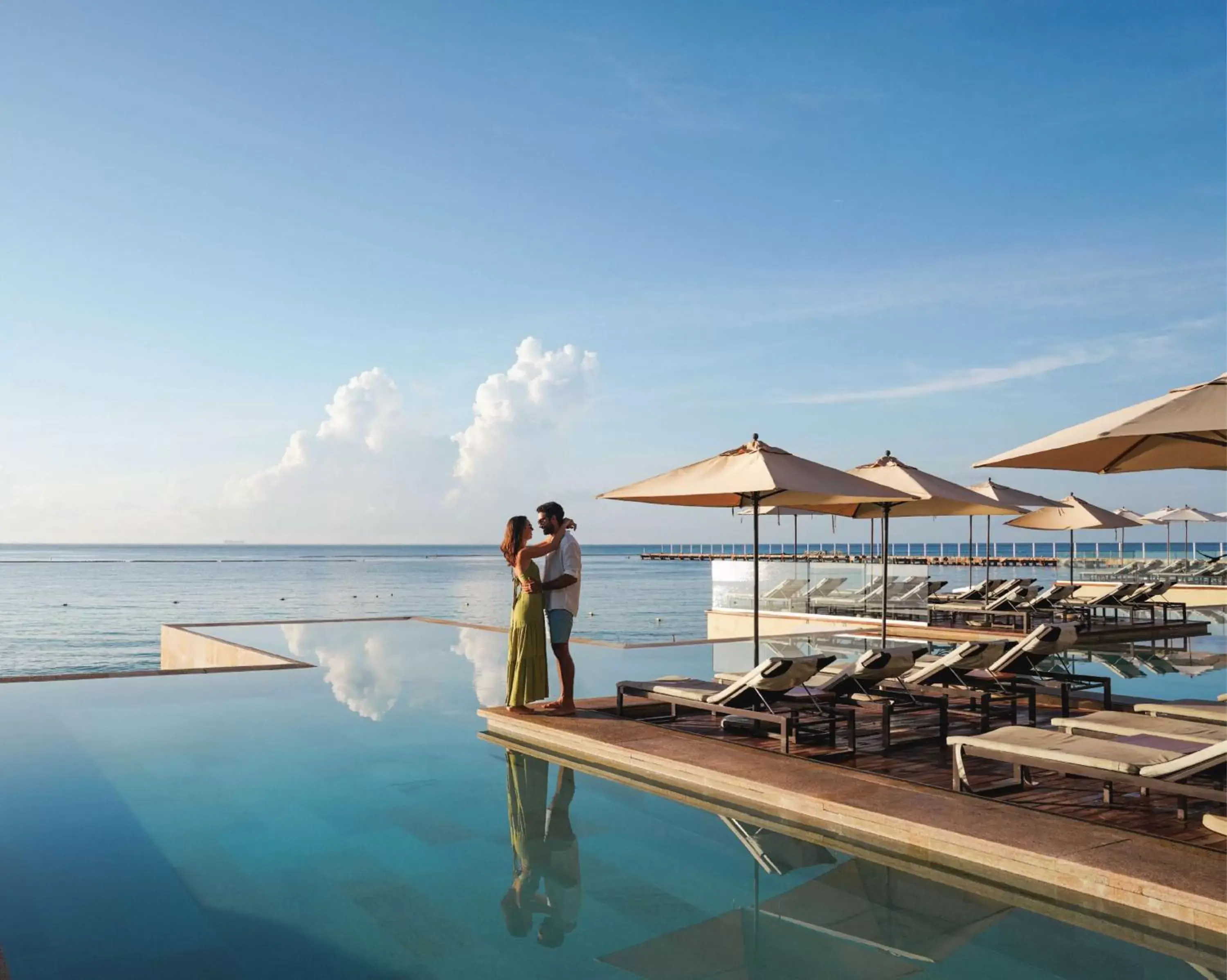 Swimming Pool in Grand Hyatt Playa del Carmen Resort