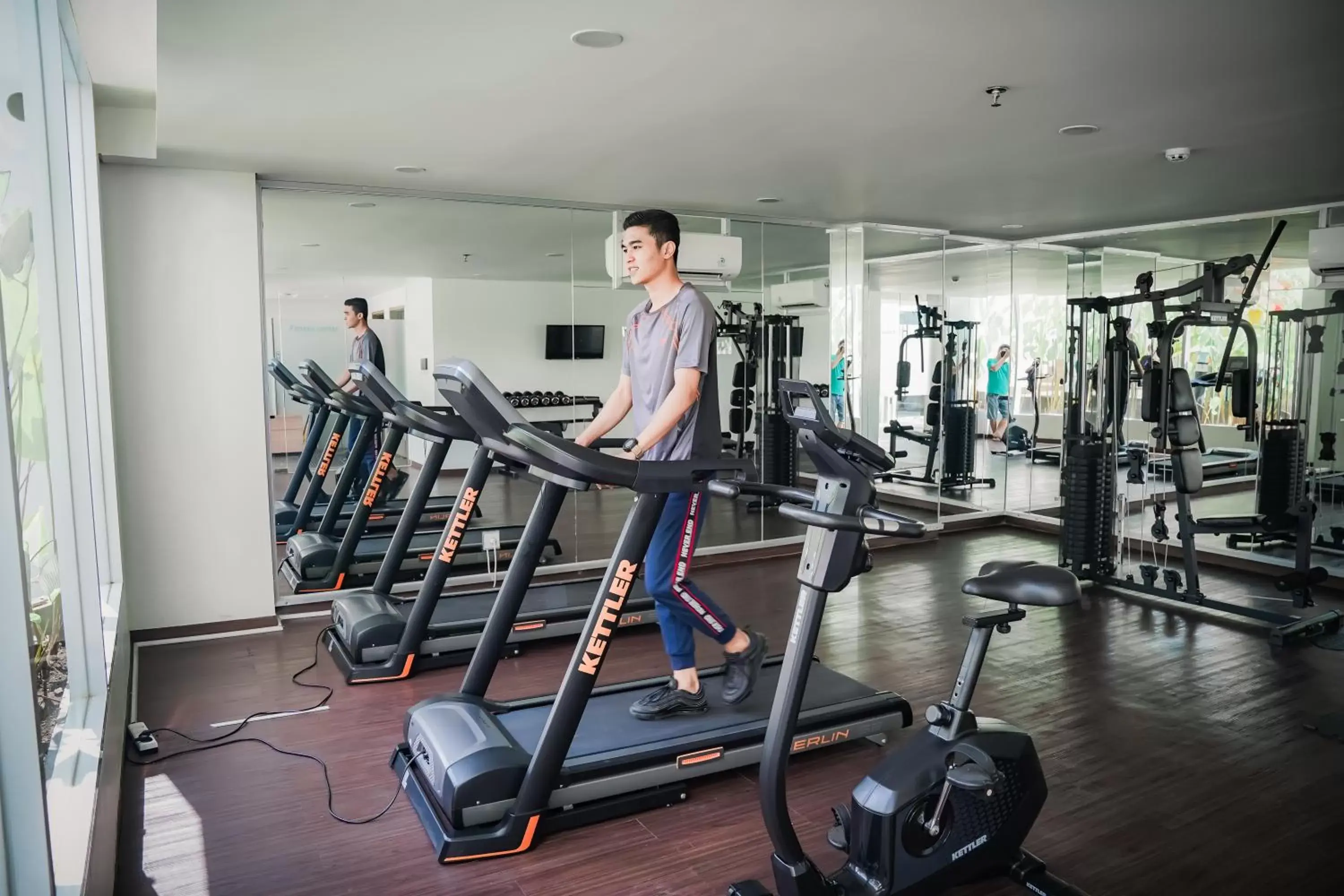 Fitness centre/facilities, Fitness Center/Facilities in Luminor Hotel Purwokerto By WH