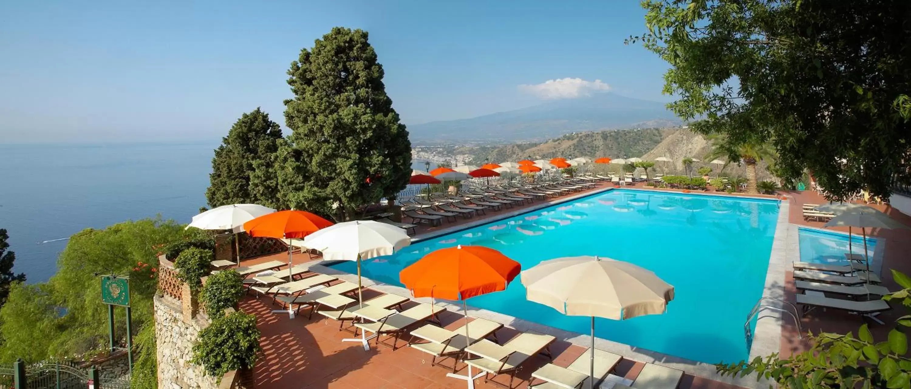 Bird's eye view, Swimming Pool in Hotel Villa Diodoro