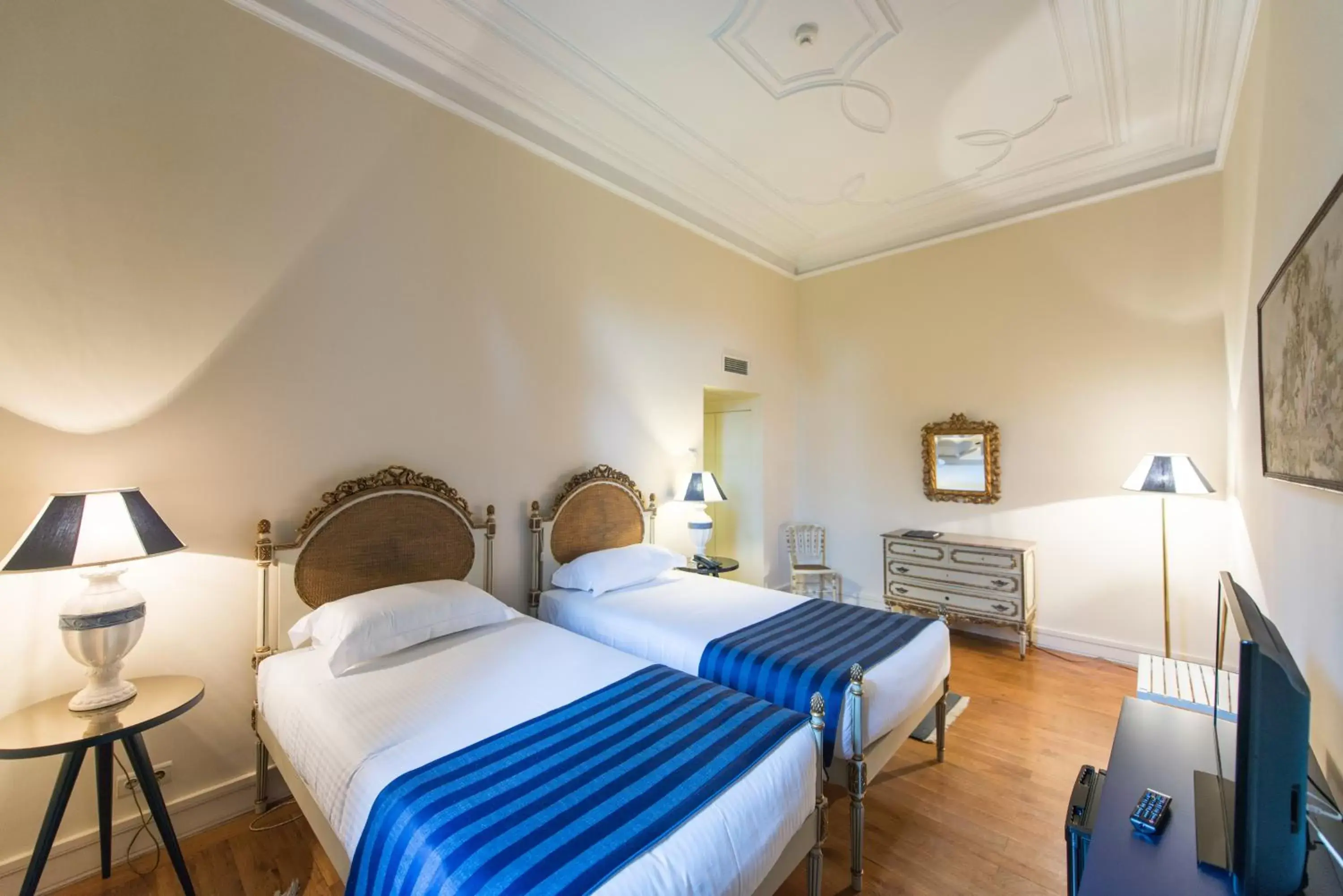 Bedroom, Bed in Hotel Villa Garden Braga
