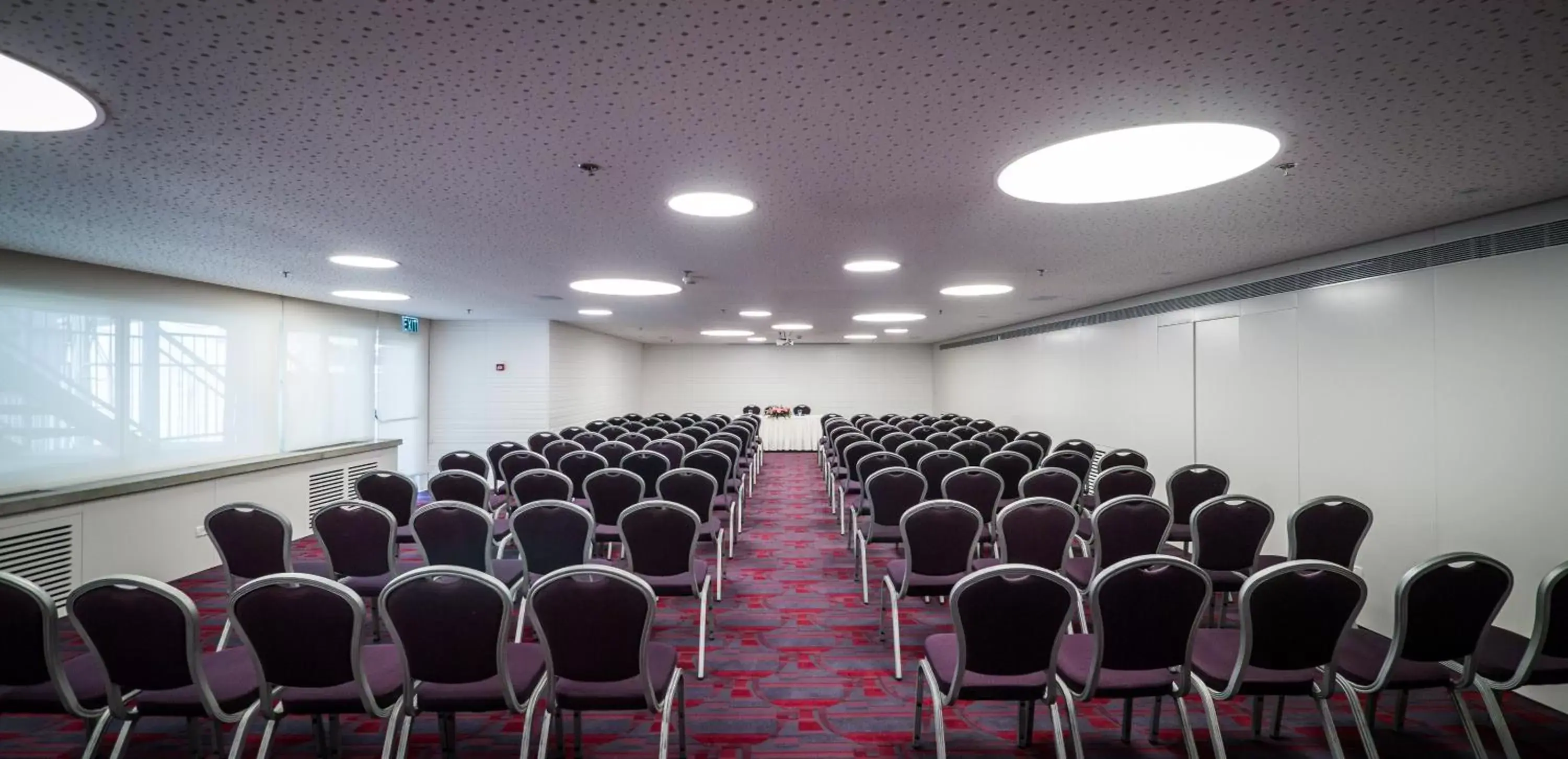 Meeting/conference room in Metropolitan Hotel