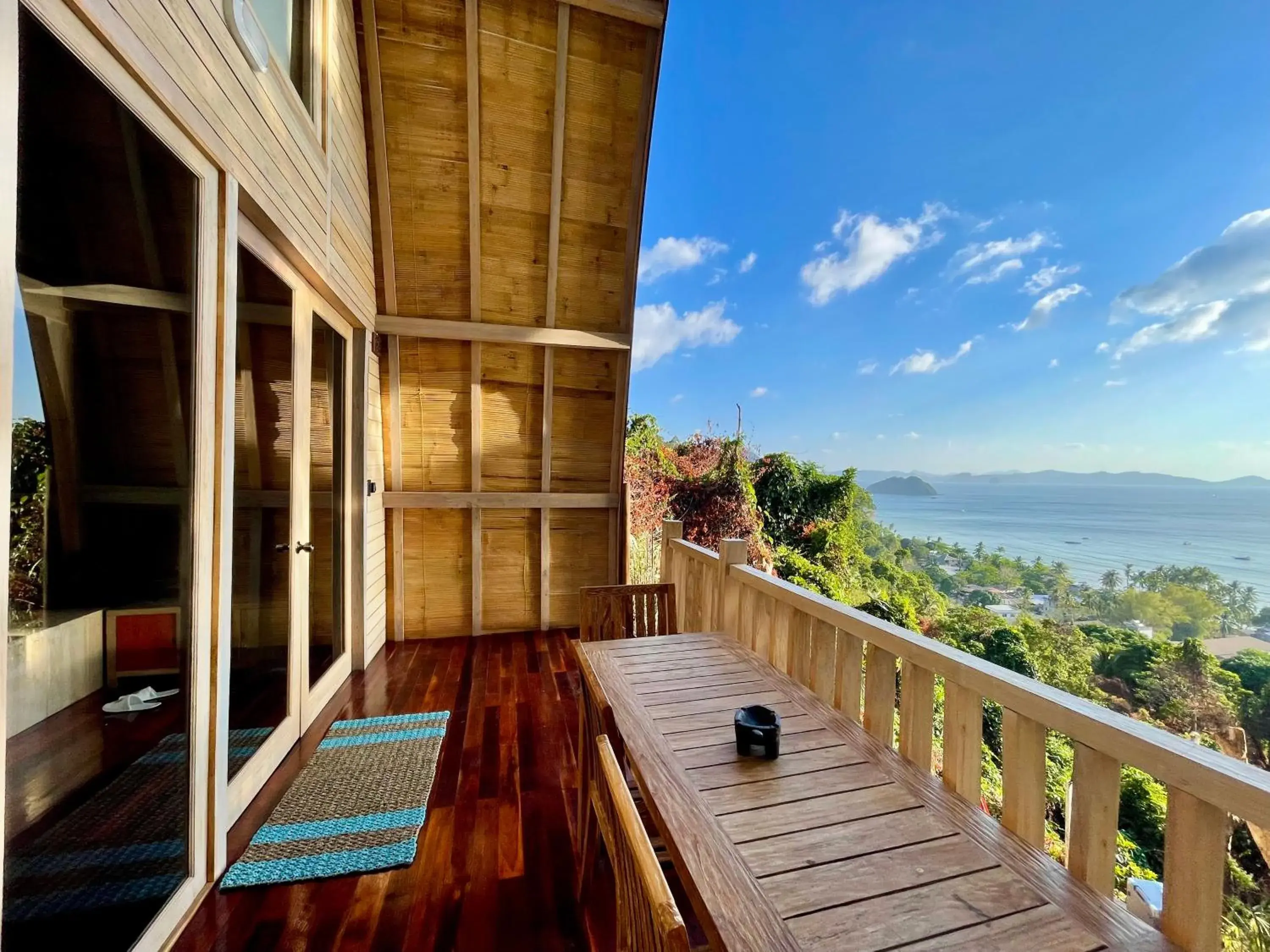 Balcony/Terrace in Karuna El Nido Villas