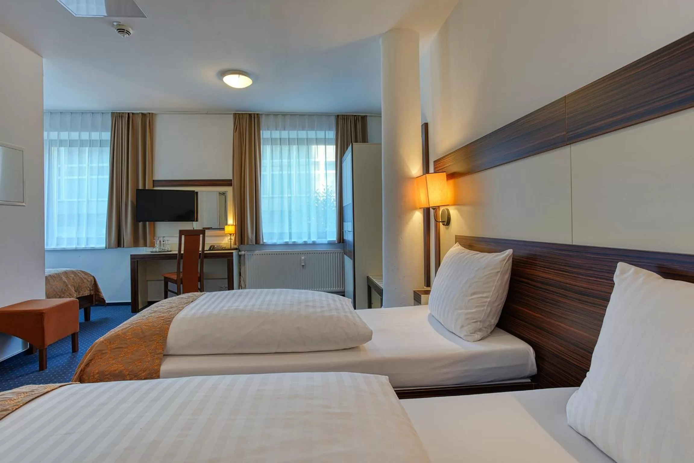 Photo of the whole room, Bed in Centro Hotel Braunschweig City, Trademark Collection by Wyndham