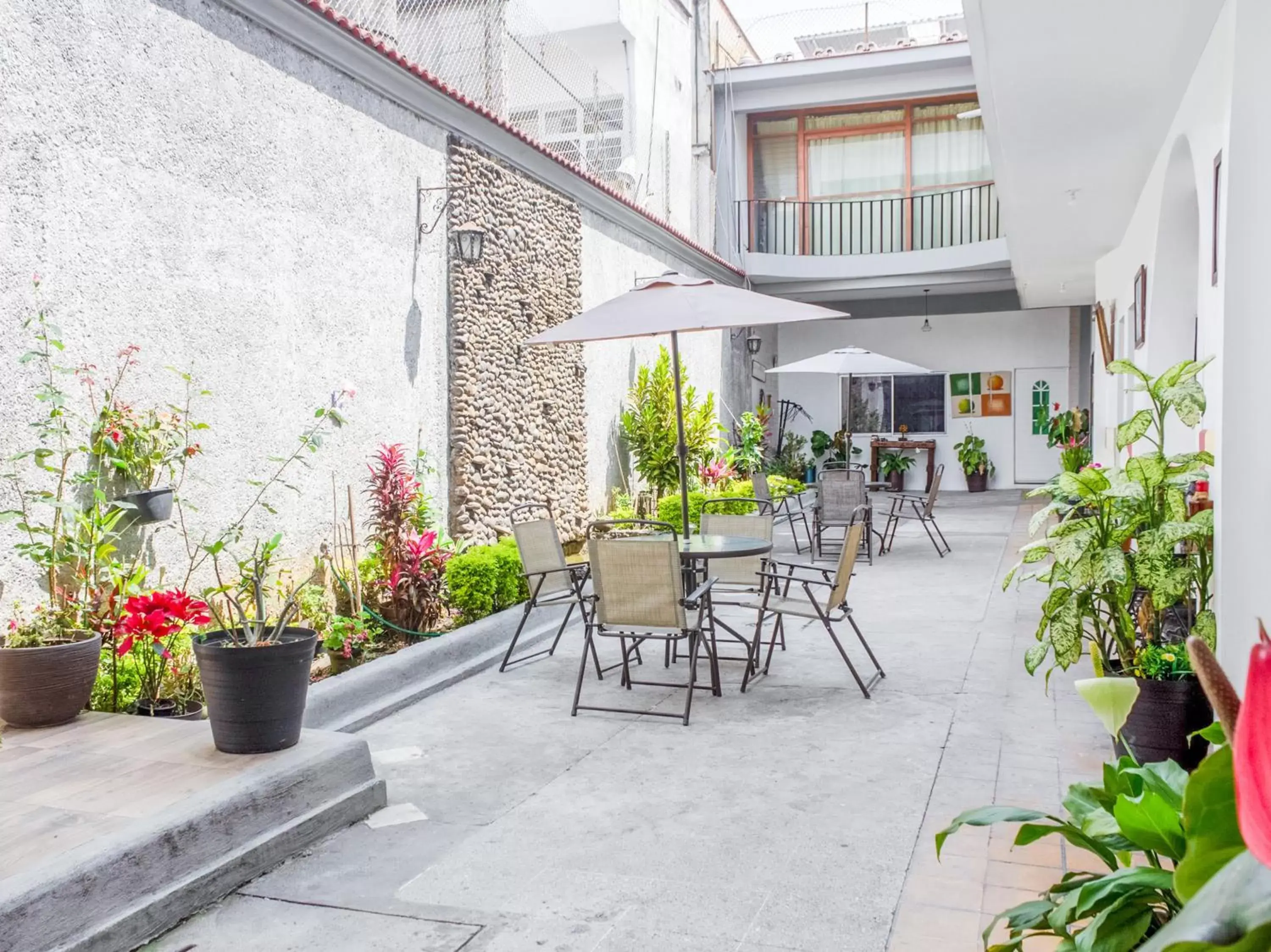 Patio in Hotel Gandag