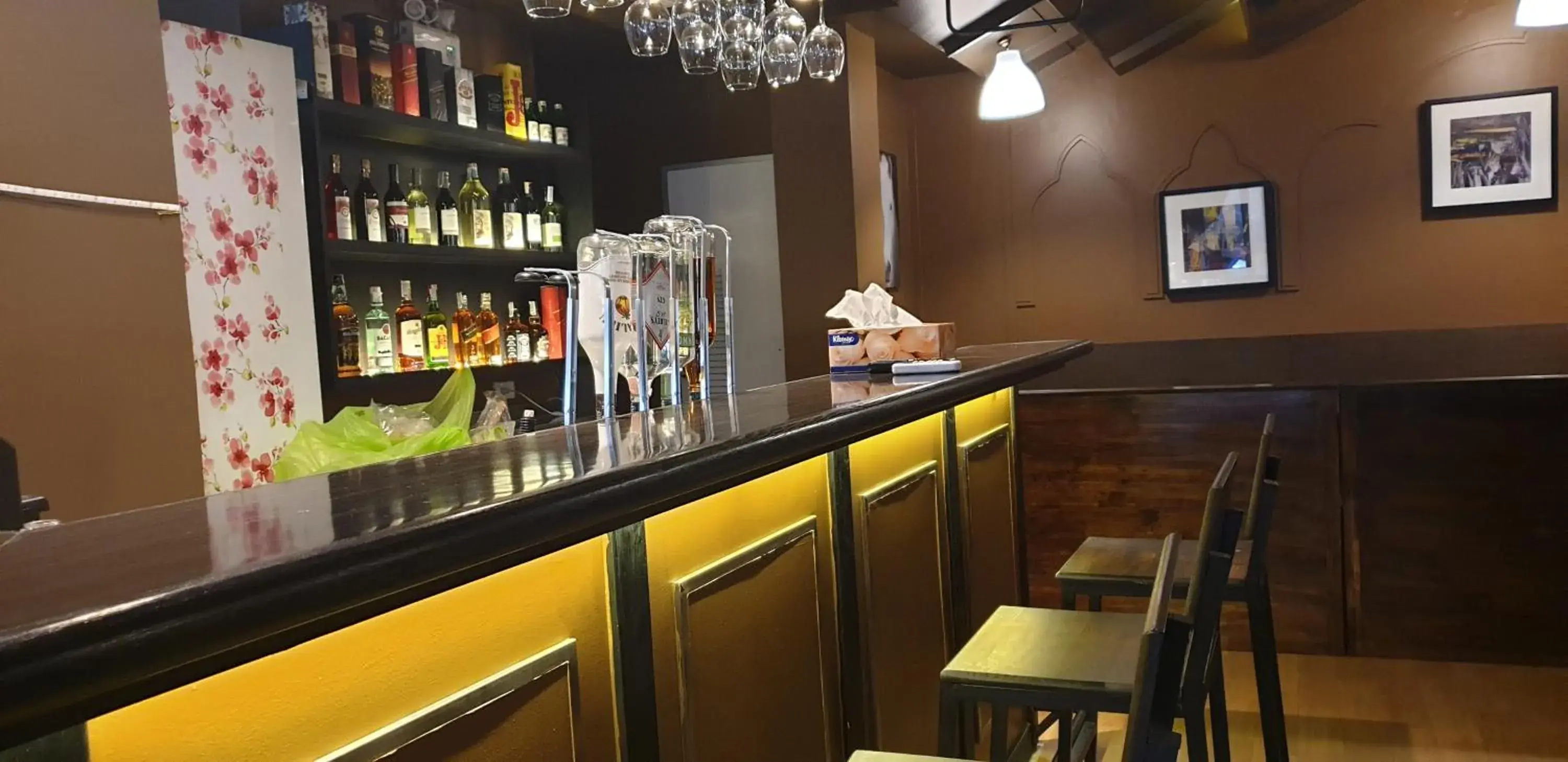 Restaurant/places to eat, Lounge/Bar in Vinary Hotel Sukhumvit - SHA EXTRA Plus