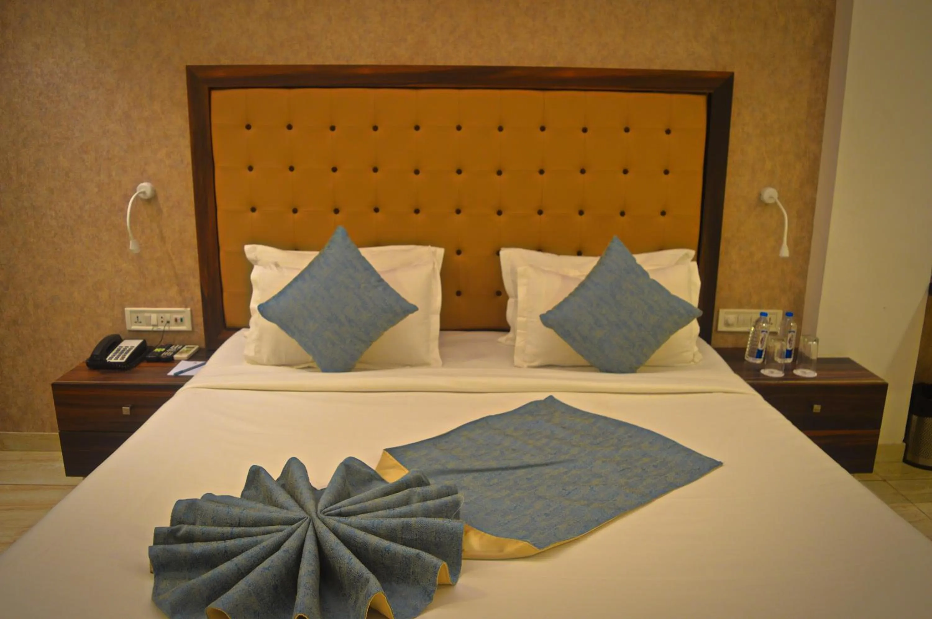Bedroom in Click Hotel by Suba, Jamnagar
