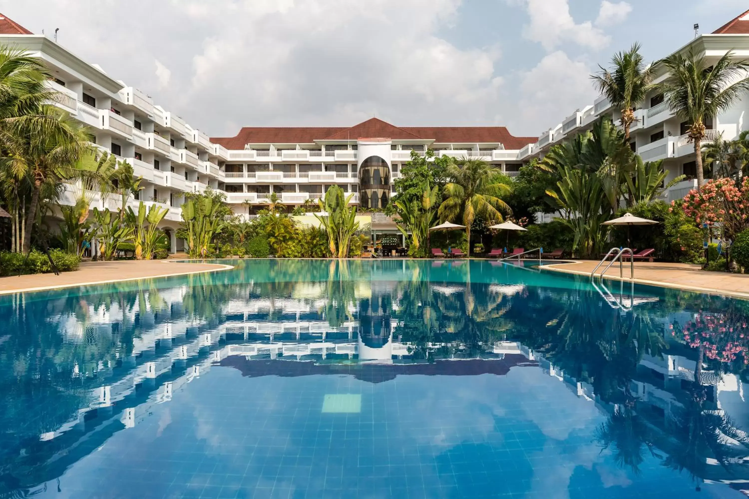 Property building, Swimming Pool in Angkor Century Resort & Spa