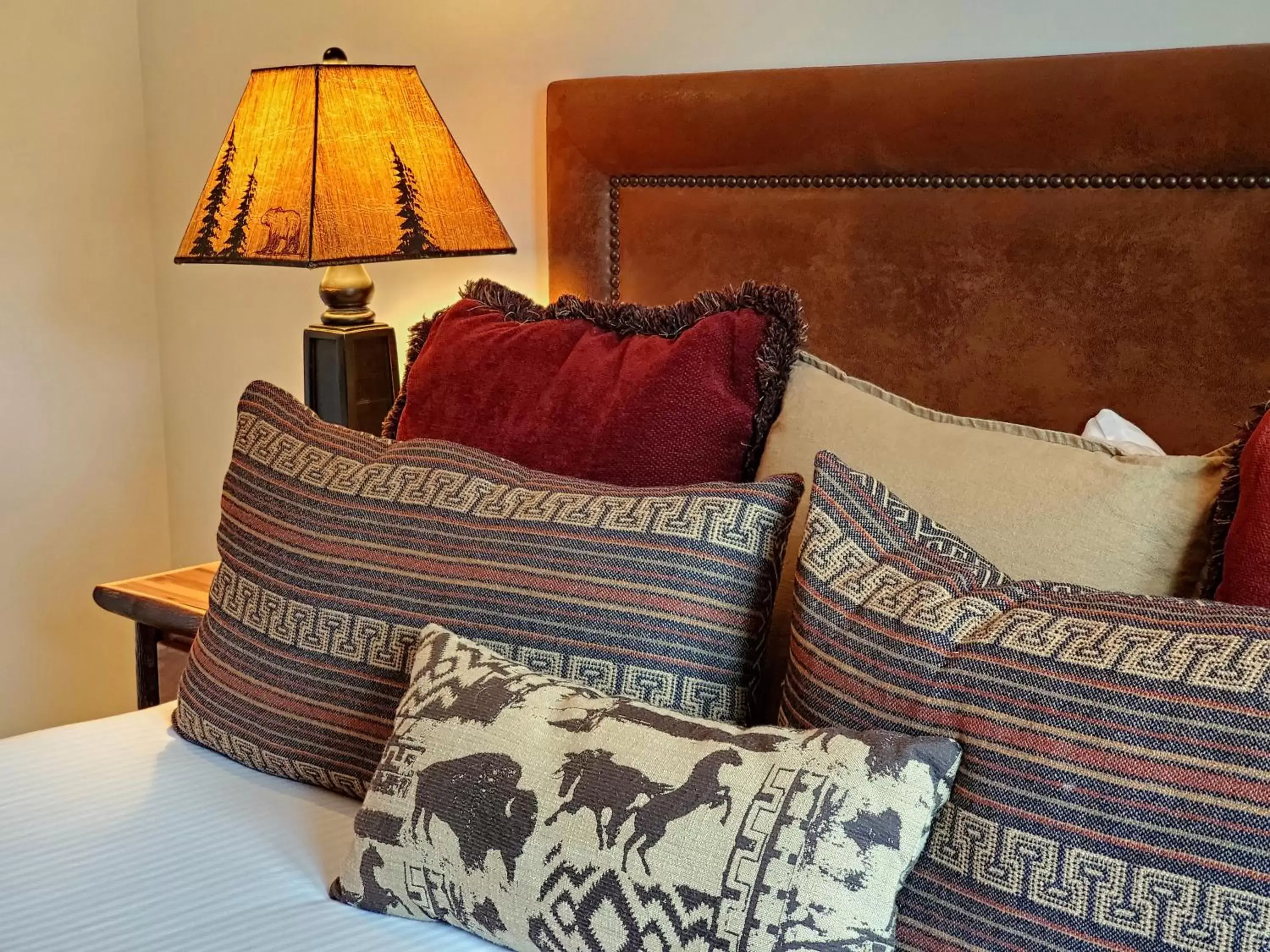 Bedroom, Bed in Parkway Inn of Jackson Hole Bedroom, Bed in Parkway Inn of Jackson Hole