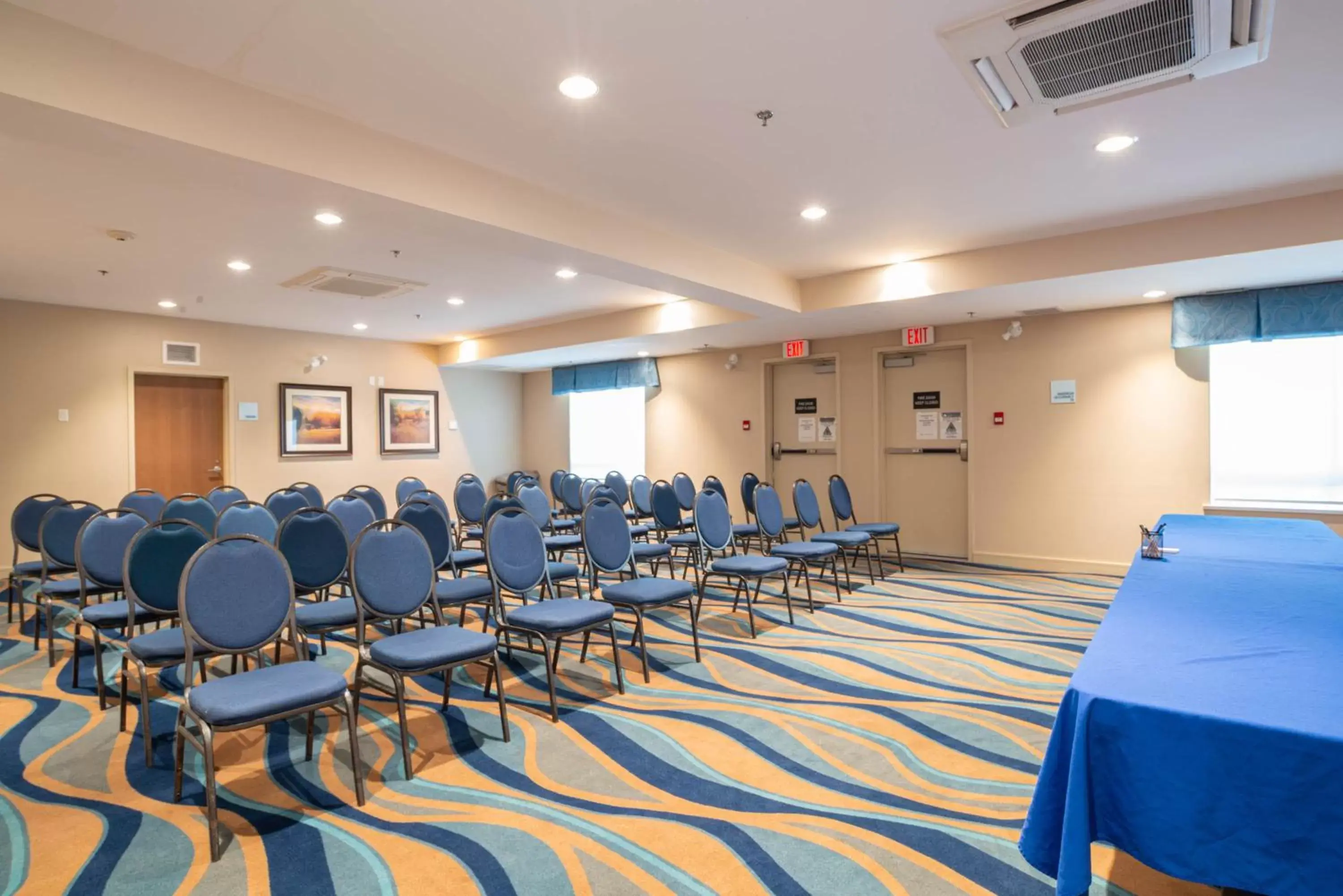 Meeting/conference room in Sandman Hotel and Suites Squamish