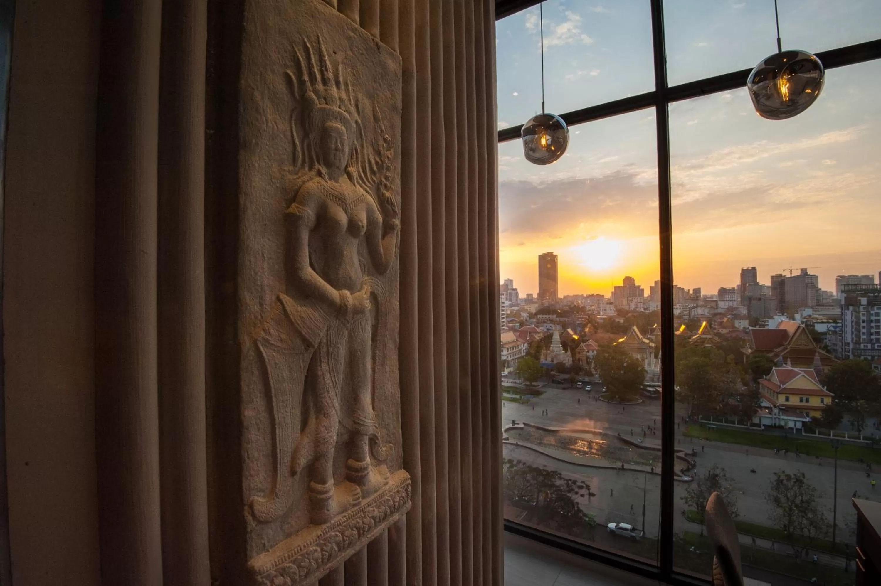 Restaurant/places to eat in GLOW PARK HOTEL Grand Royal Palace