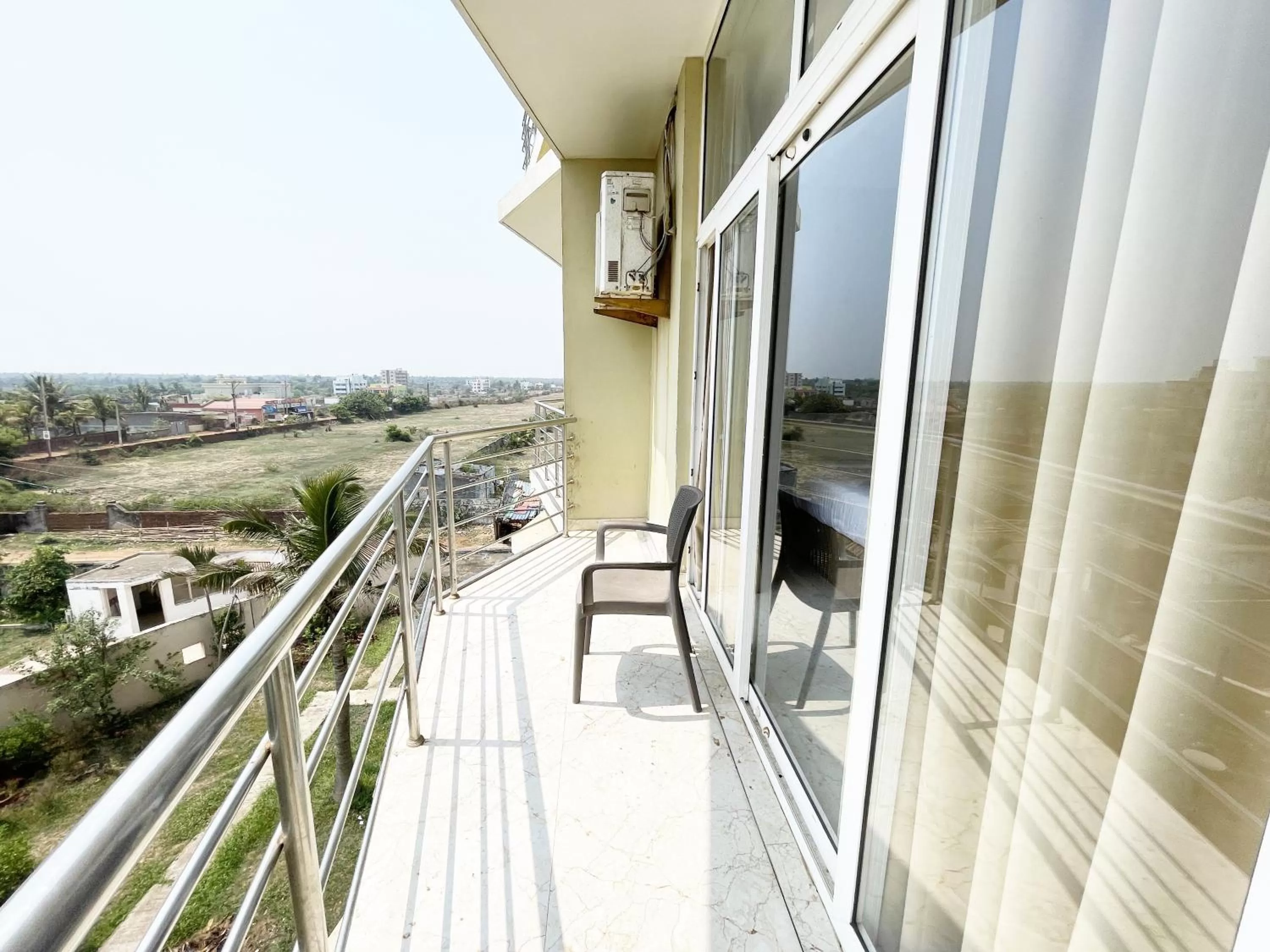 Balcony/Terrace in Hotel TBS sea view ! Puri