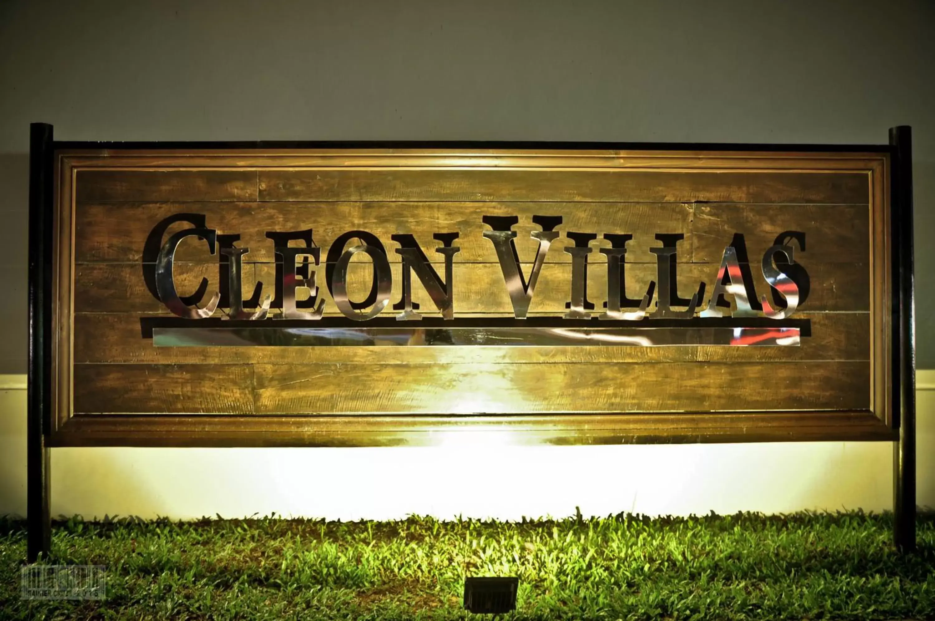 Facade/entrance, Property Logo/Sign in Cleon Villas Pension