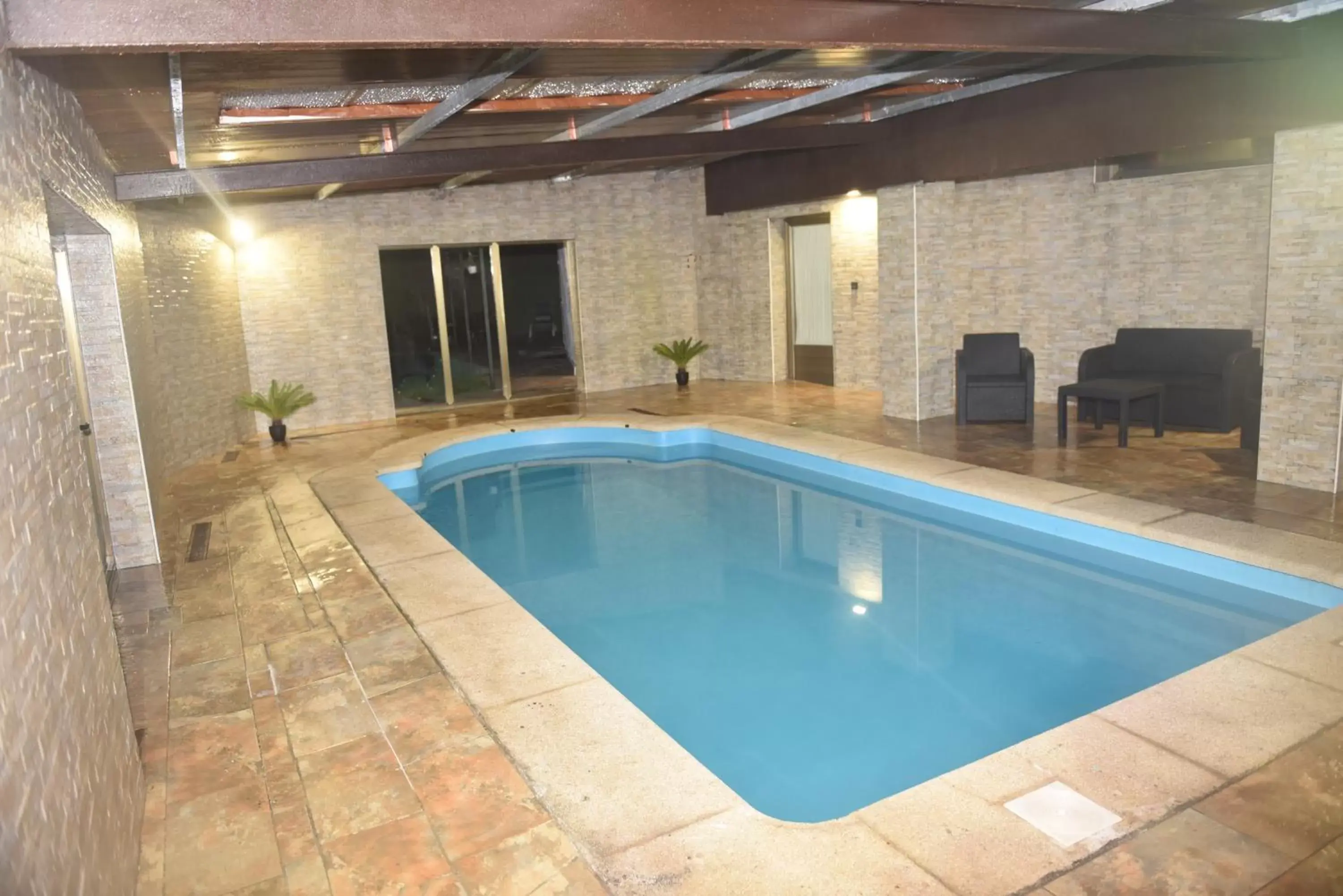 Swimming Pool in Hotel Rural el Castillo