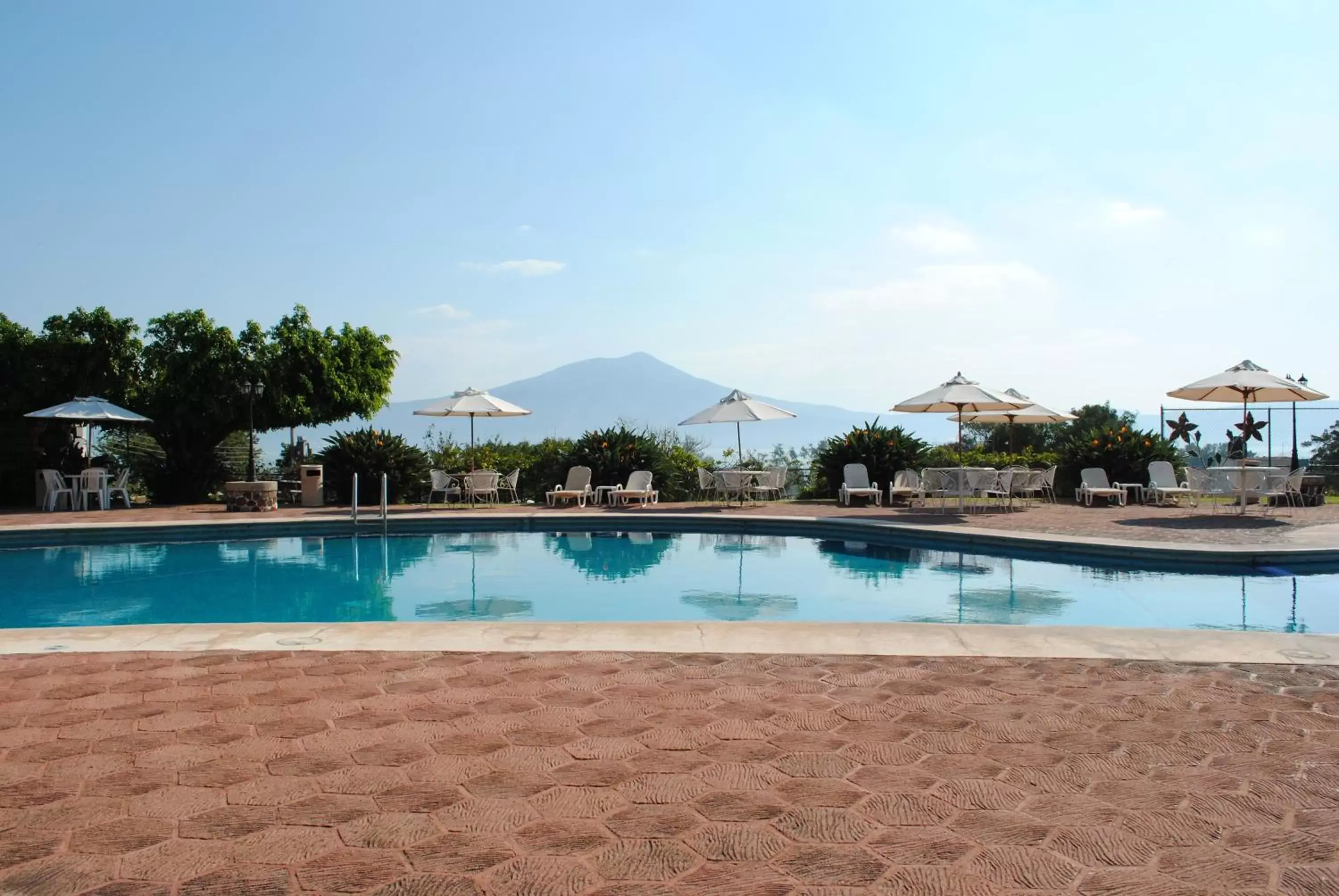 Swimming Pool in Mama Chuy Hotel & Villas
