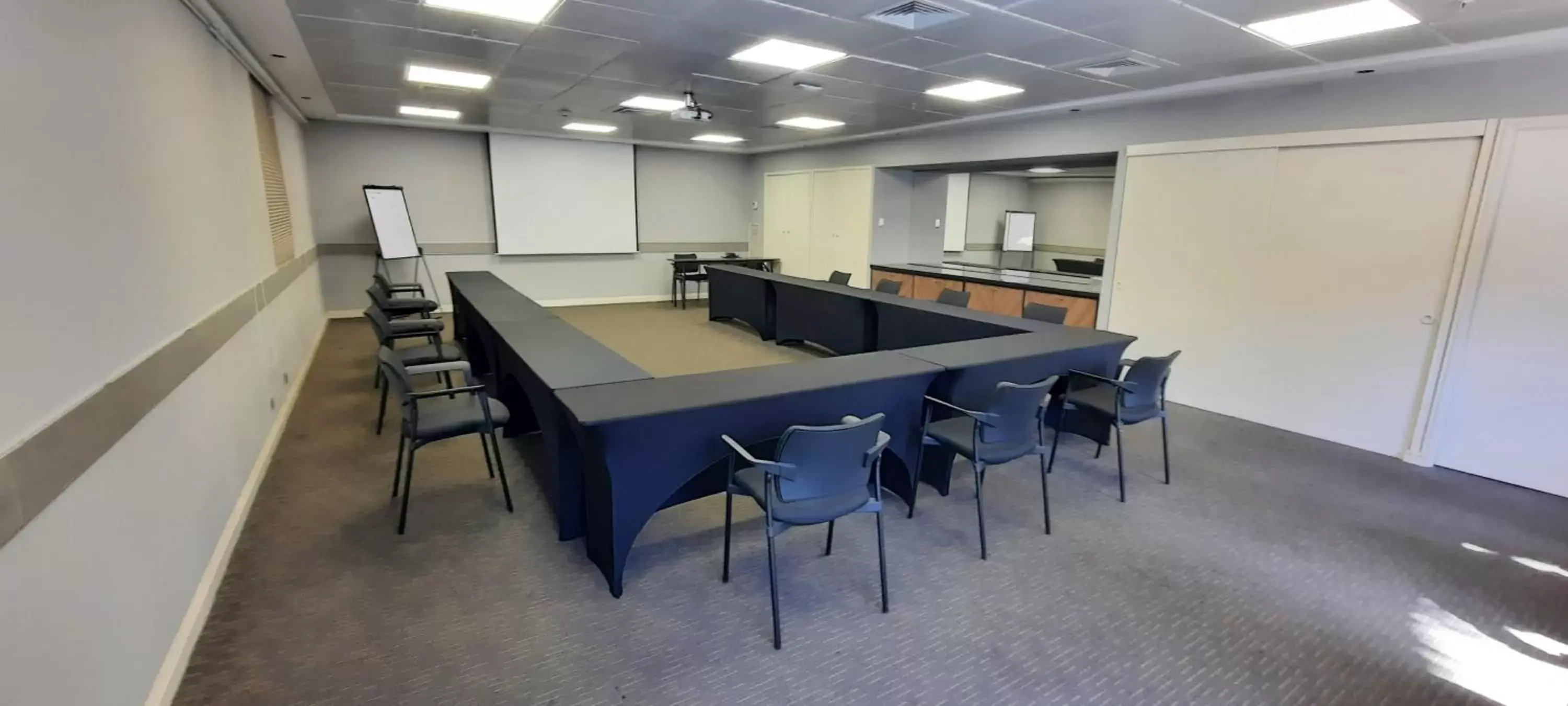 Meeting/conference room in Holiday Inn Express - Antofagasta, an IHG Hotel