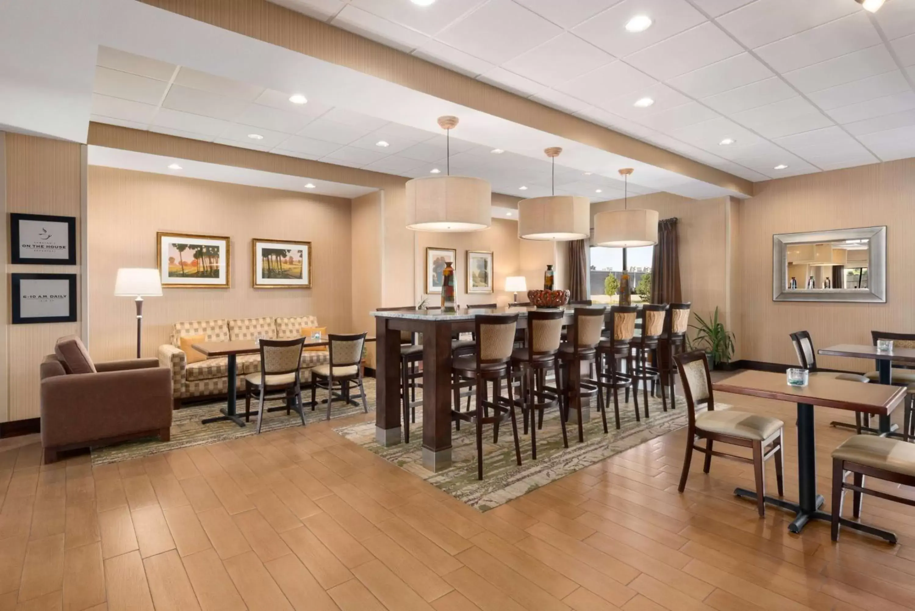 Lobby or reception, Restaurant/Places to Eat in Hampton Inn Spearfish