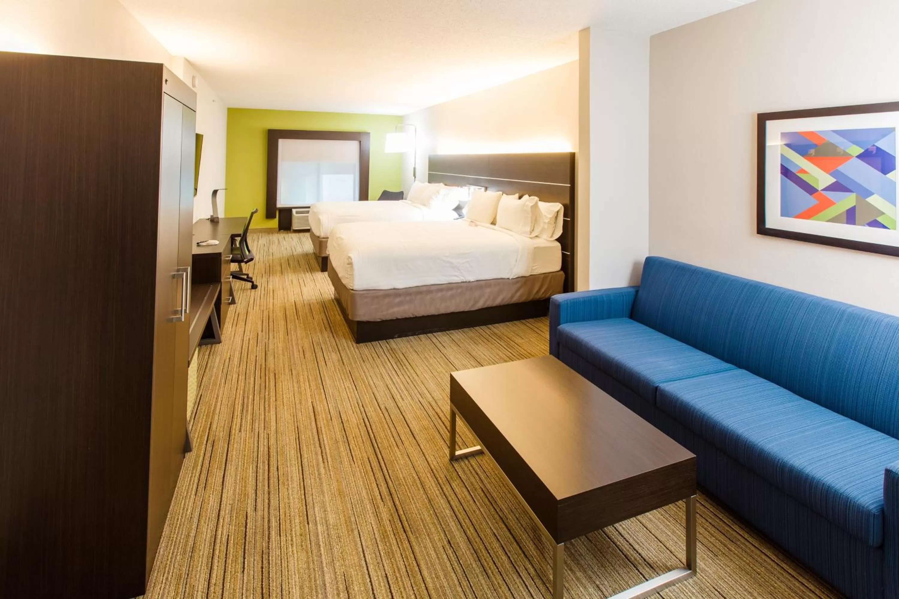 Photo of the whole room, Bed in Holiday Inn Express Hotel & Suites Harriman by IHG