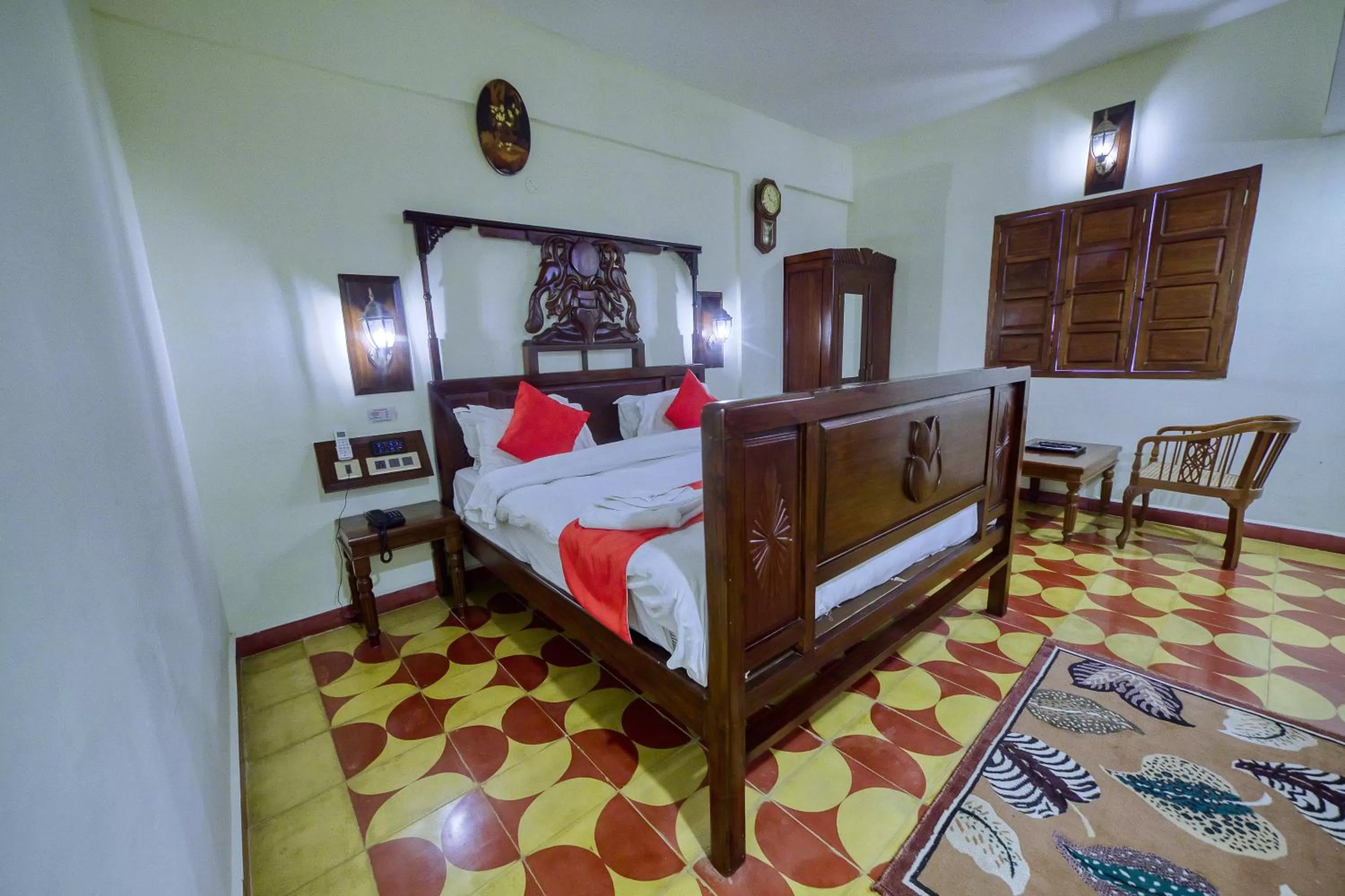 Bed in HOTEL WINDSOR CASTLE