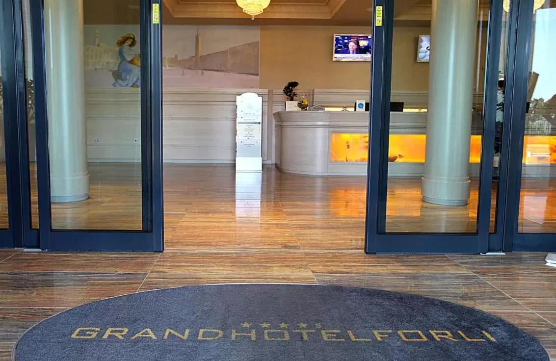 Facade/entrance, Lobby/Reception in Grand Hotel Forlì