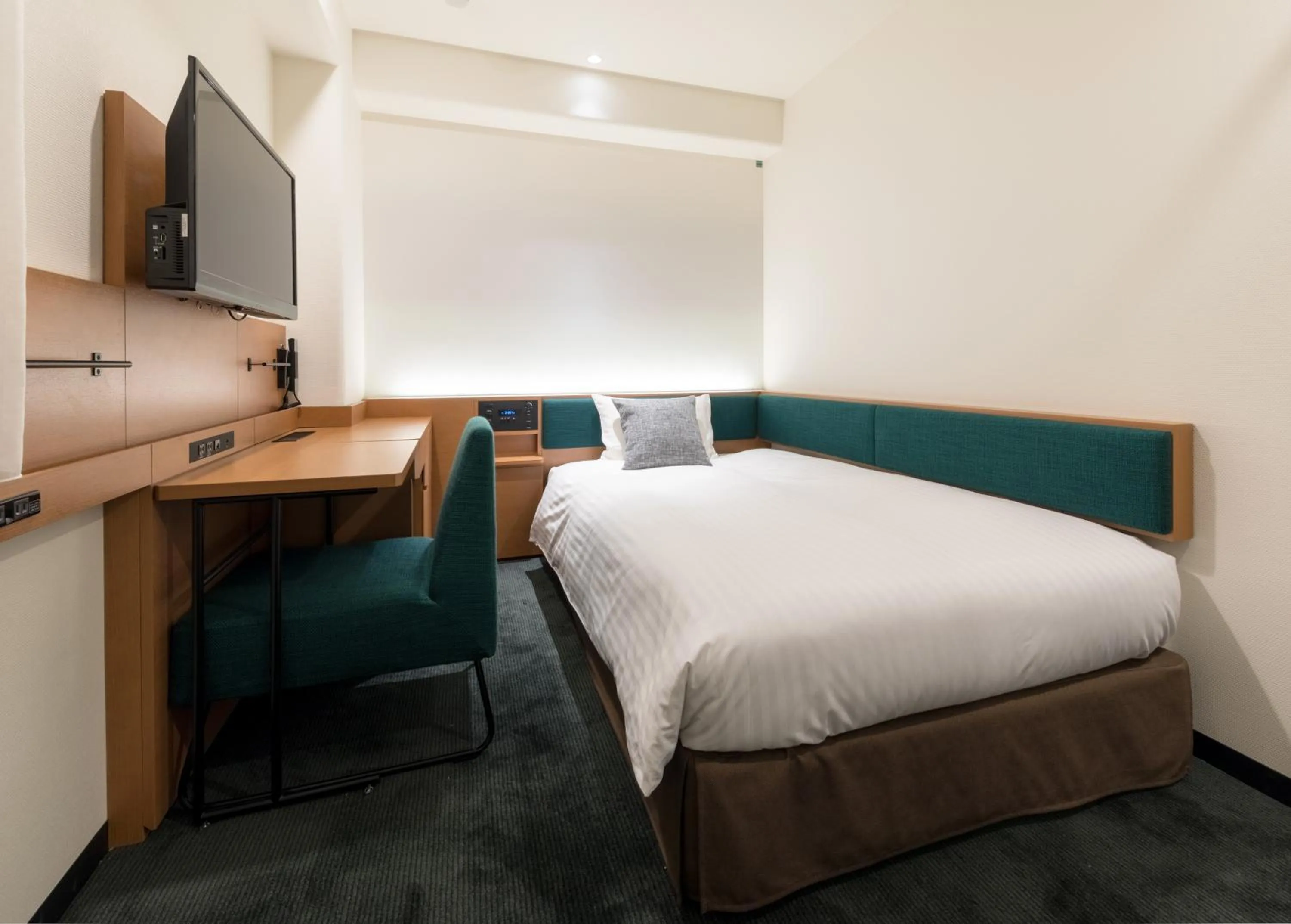 Bedroom, Bed in Nishitetsu Inn Nihonbashi