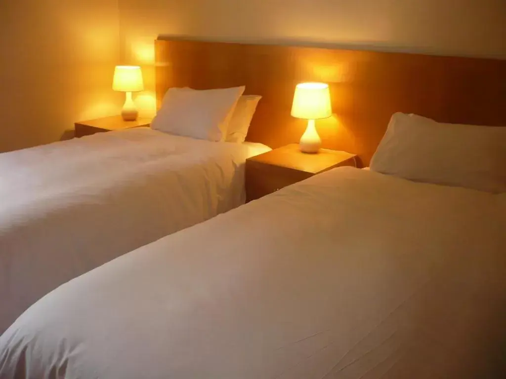 Bedroom, Bed in Tri-Star Hotel