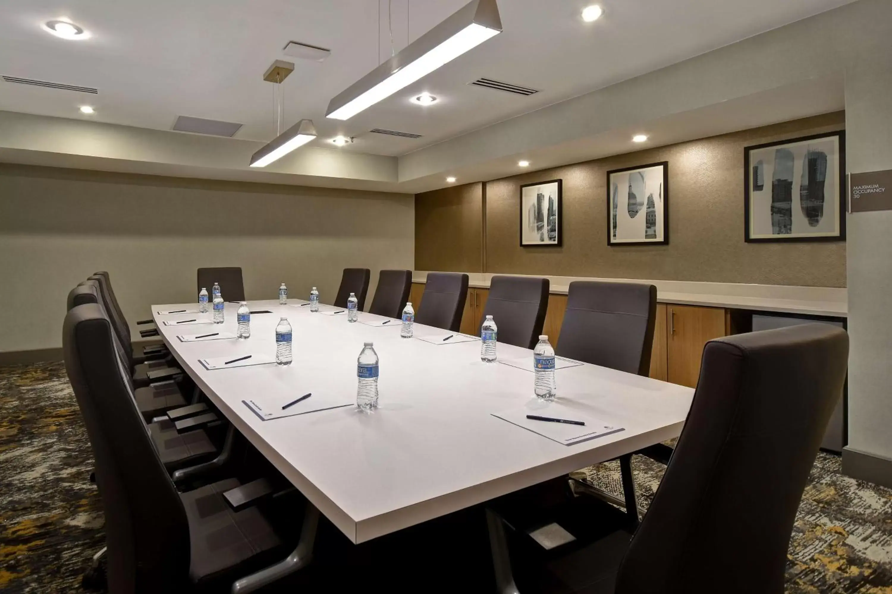 Meeting/conference room in DoubleTree by Hilton St. Louis Airport, MO