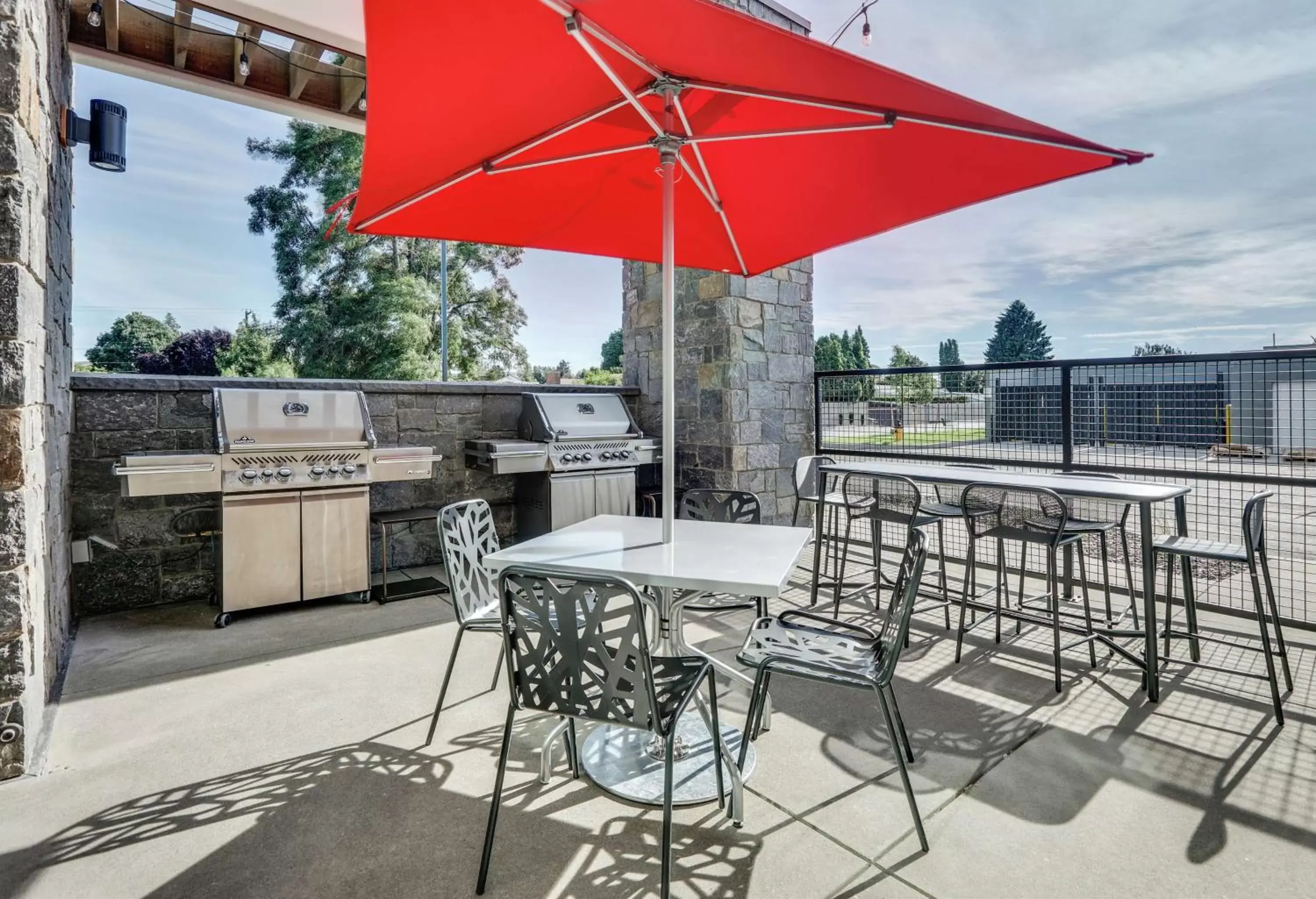 Patio in Home2 Suites By Hilton Yakima Airport