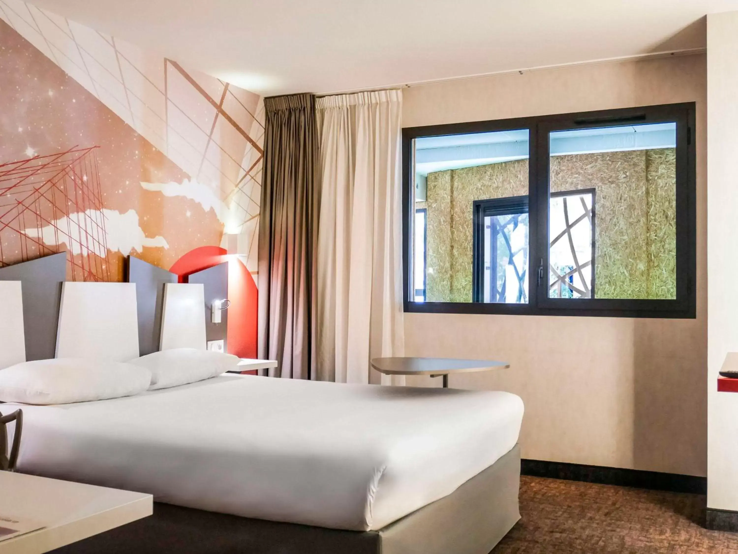 Bedroom, Bed in ibis Styles Poitiers Centre Bedroom, Bed in ibis Styles Poitiers Centre