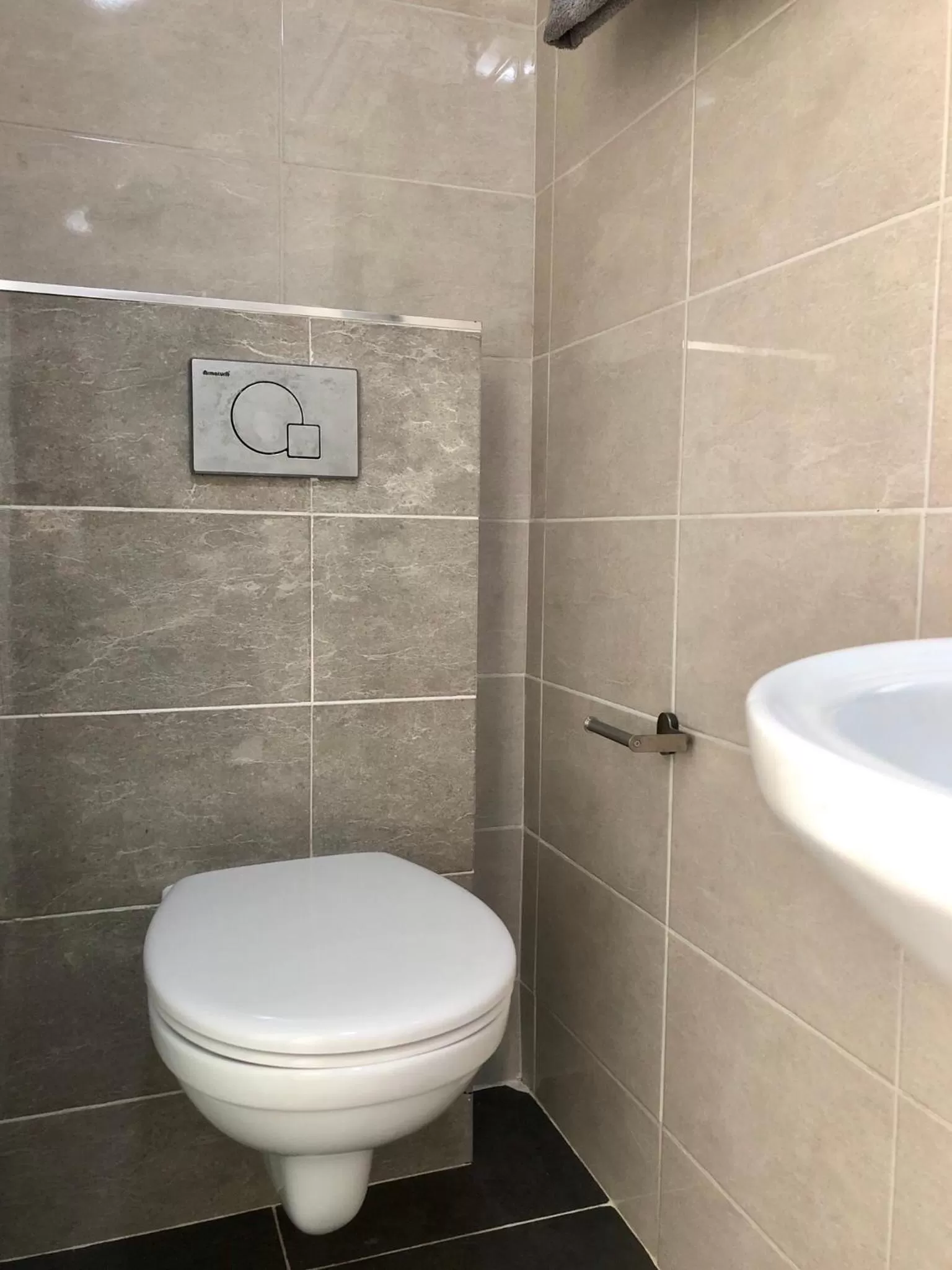 Toilet in Holland Lodge Paramaribo