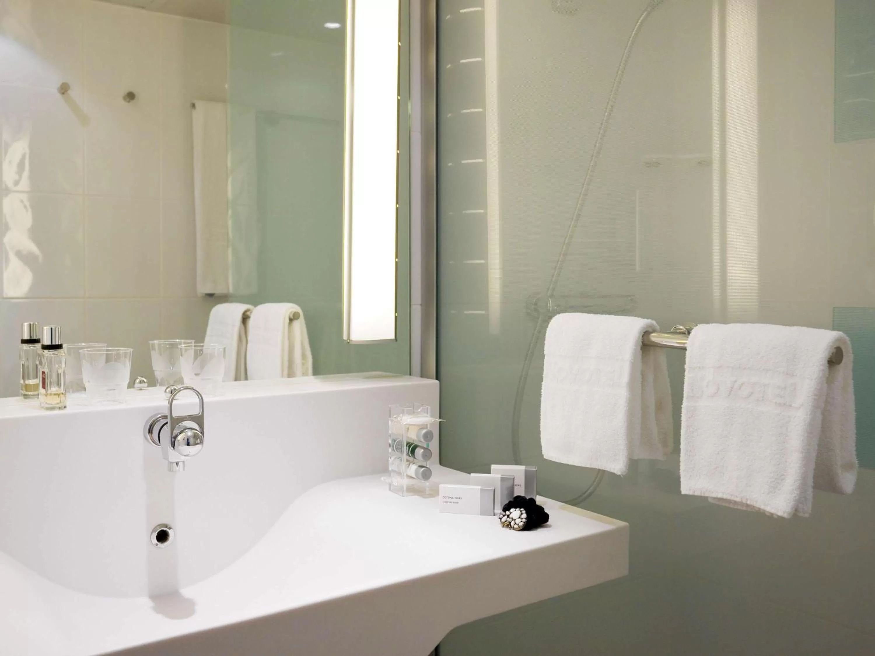 Photo of the whole room in Novotel Metz Amnéville