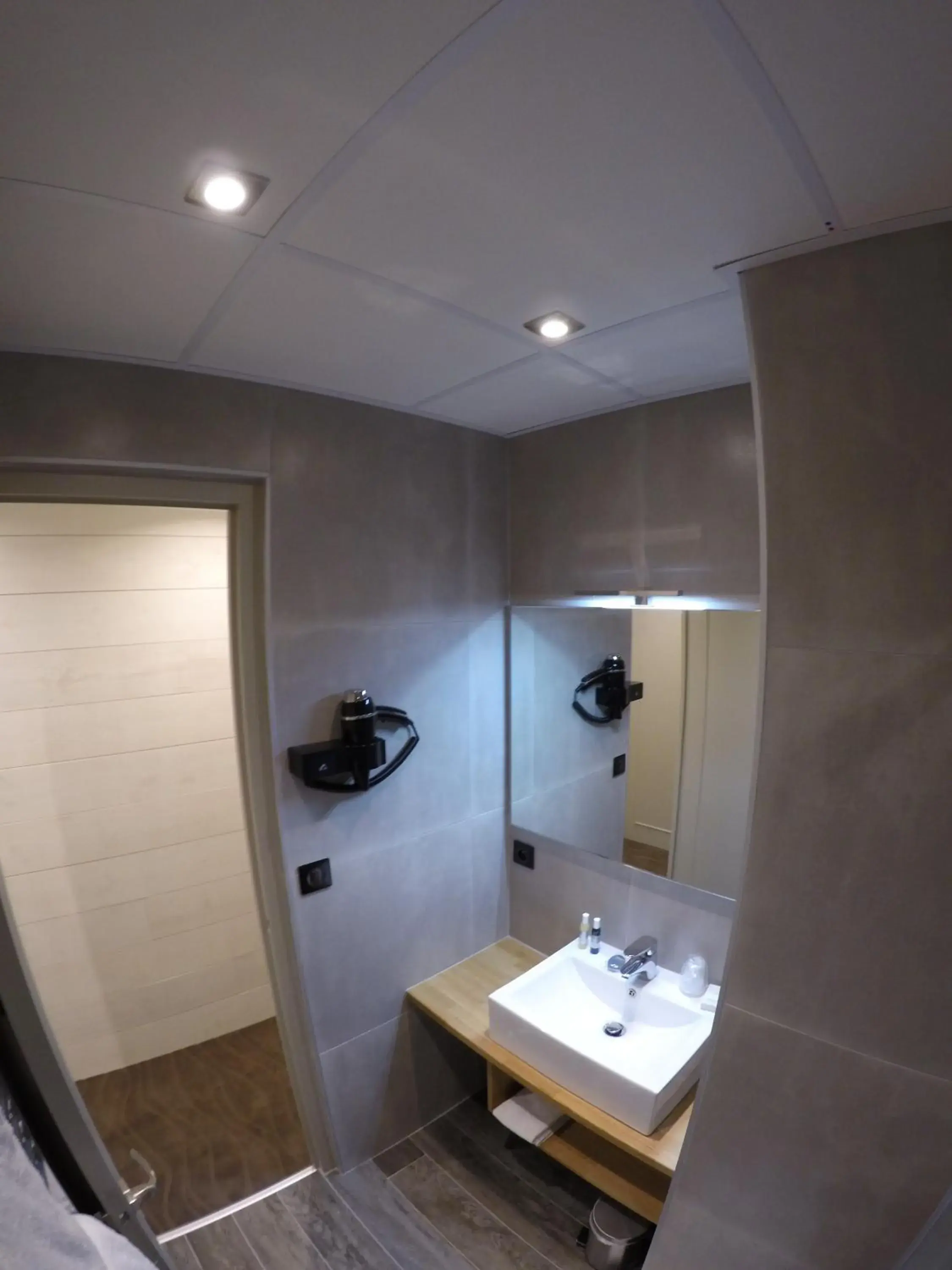 Shower, Bathroom in Hotel les Brises