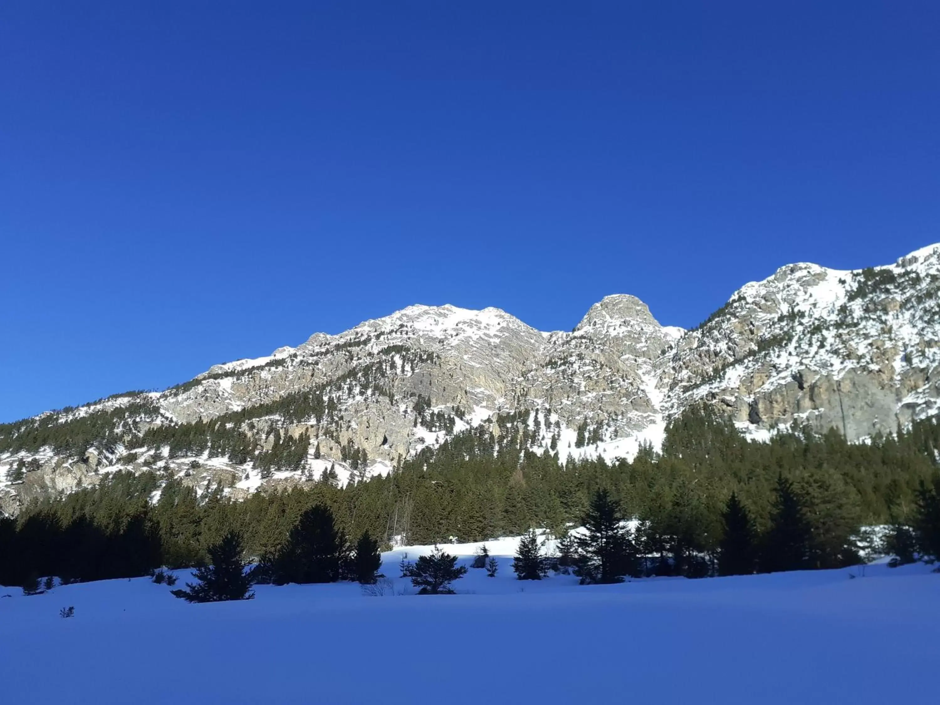 Mountain view, Winter in Le Bacchu Ber