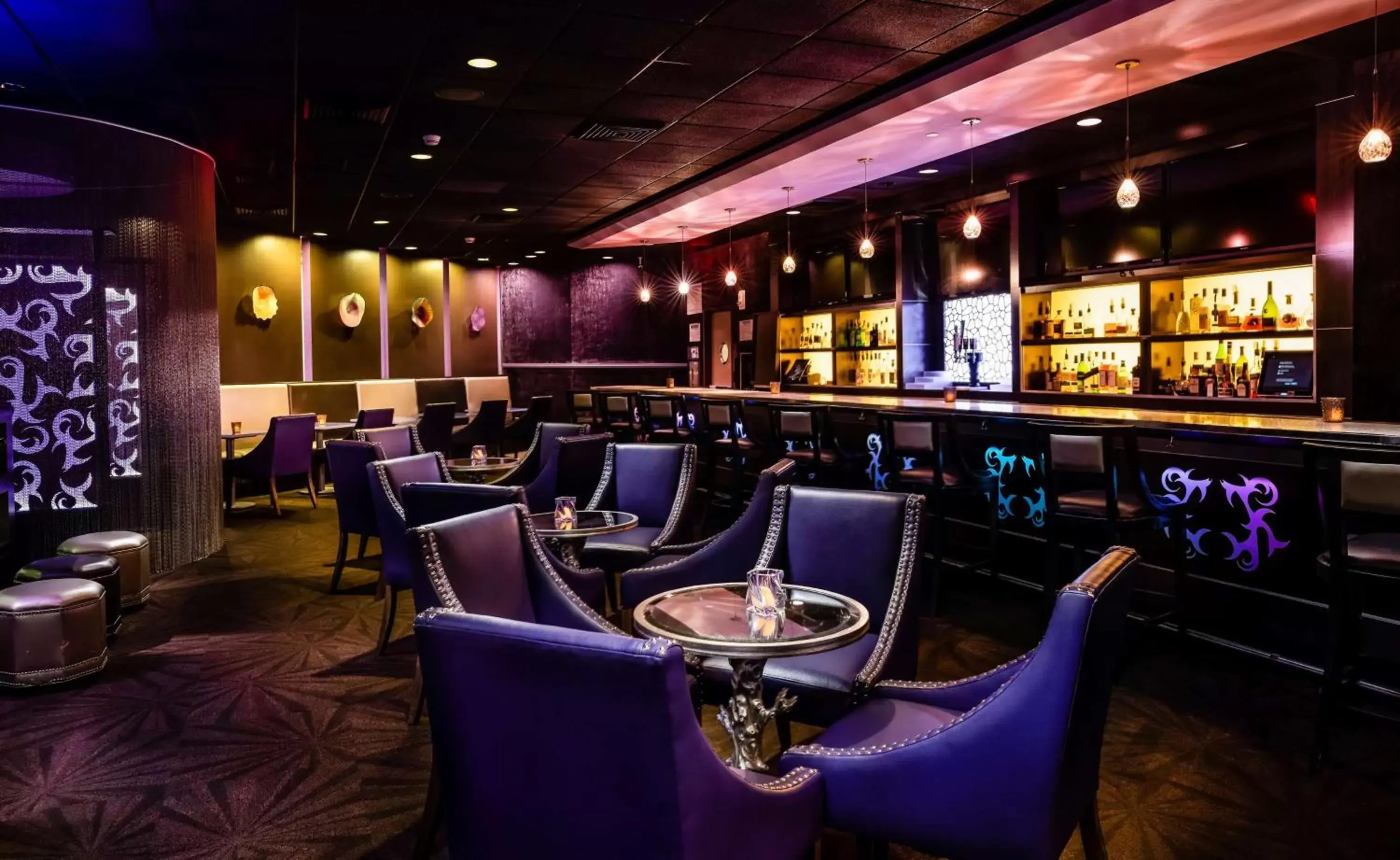 Lounge or bar, Restaurant/Places to Eat in The Verve Boston Natick, Tapestry Collection by Hilton