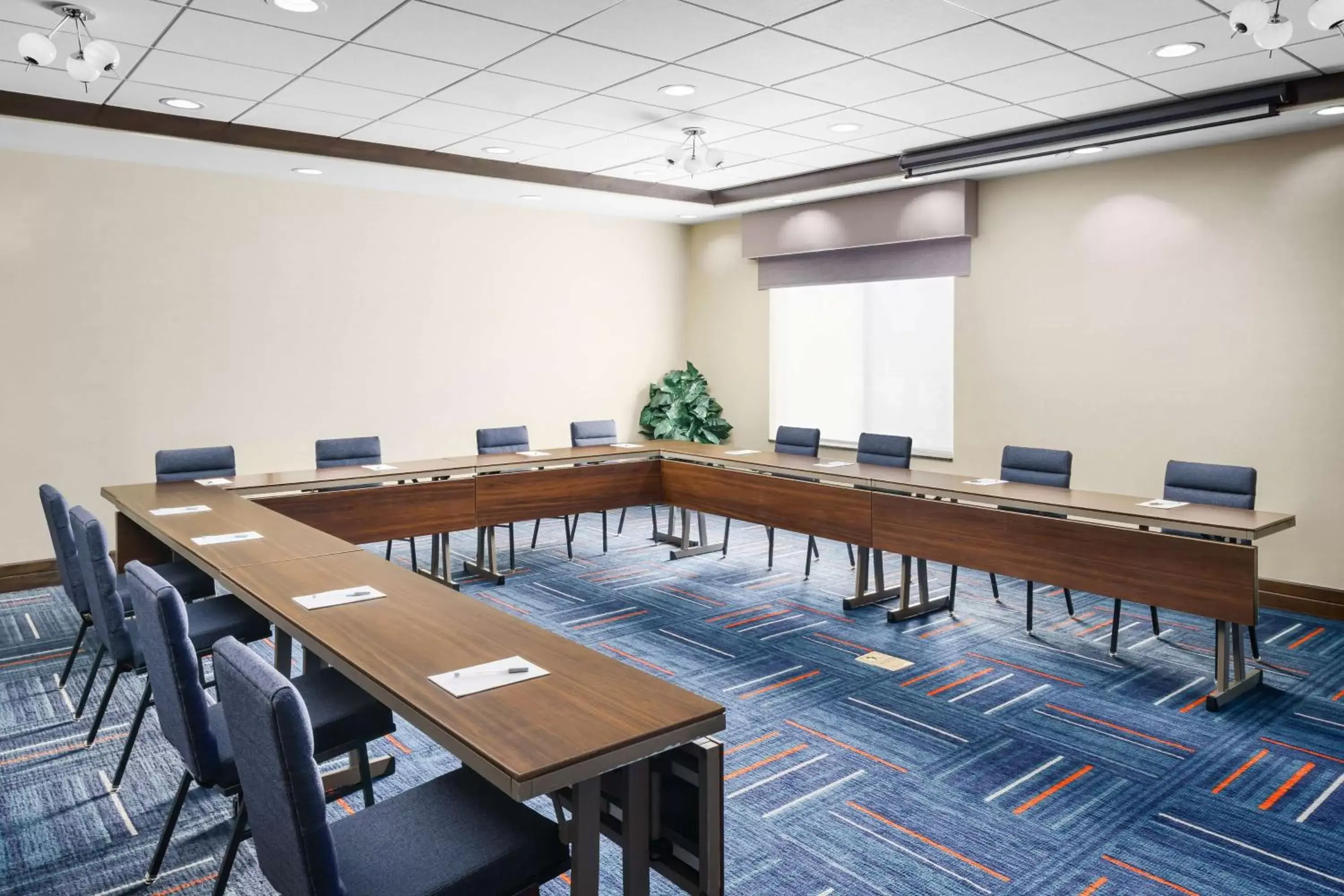 Meeting/conference room in Hampton Inn & Suites Thousand Oaks