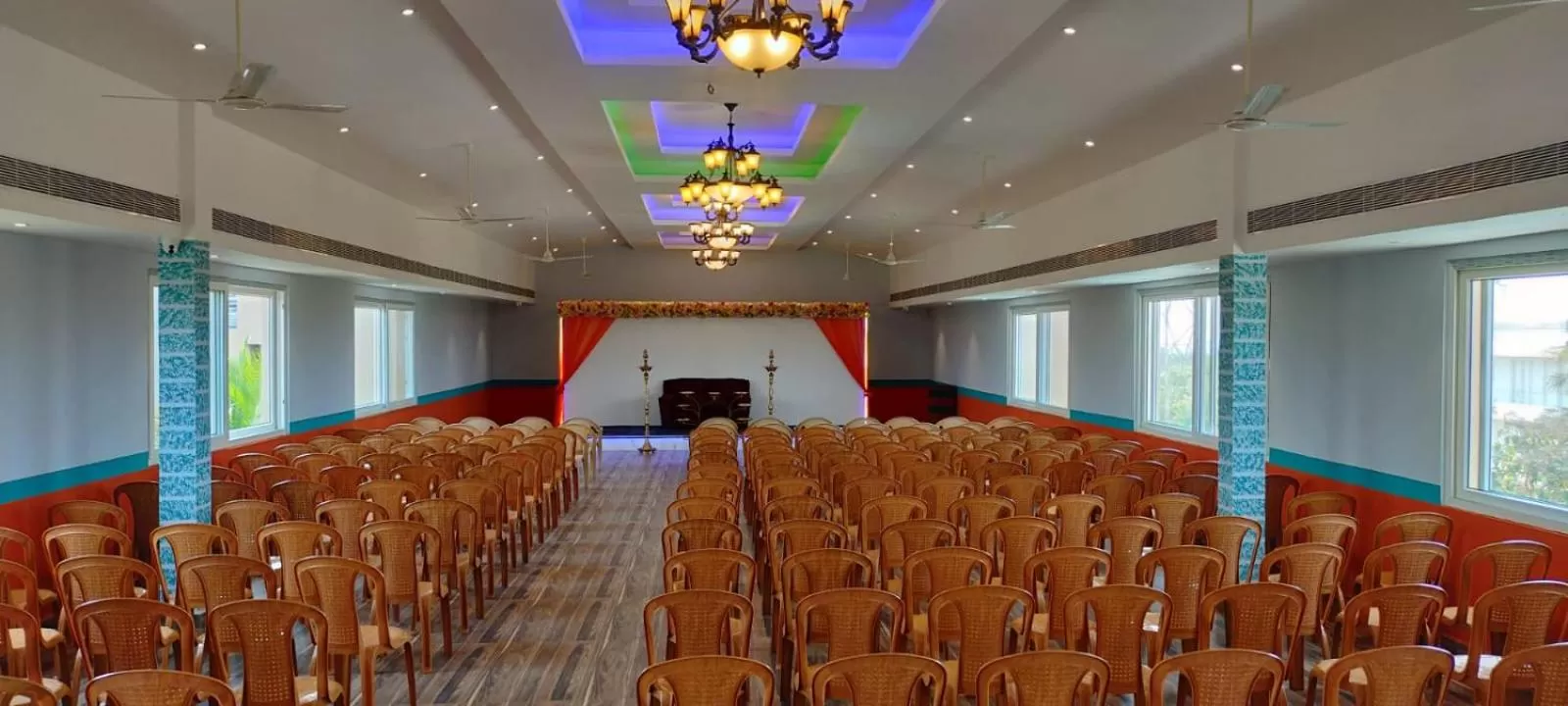 Business facilities in Sangam Inn & Banquets