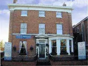 Facade/entrance, Property Building in Ely House Hotel