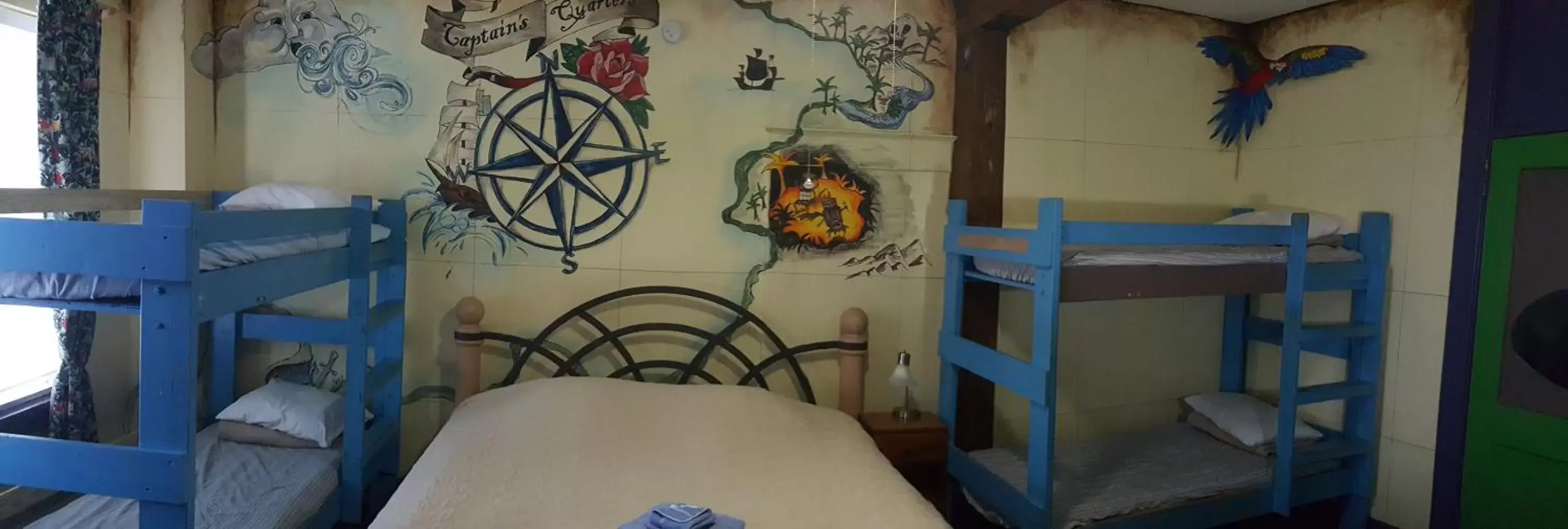 Photo of the whole room, Bunk Bed in The Pirate Haus Inn