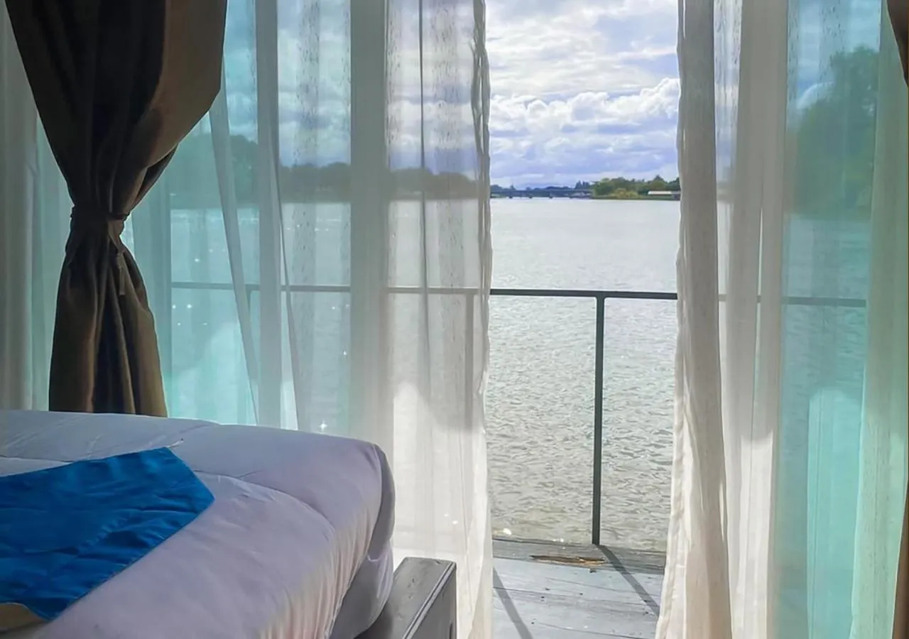 Natural landscape, Bed in Tara Raft