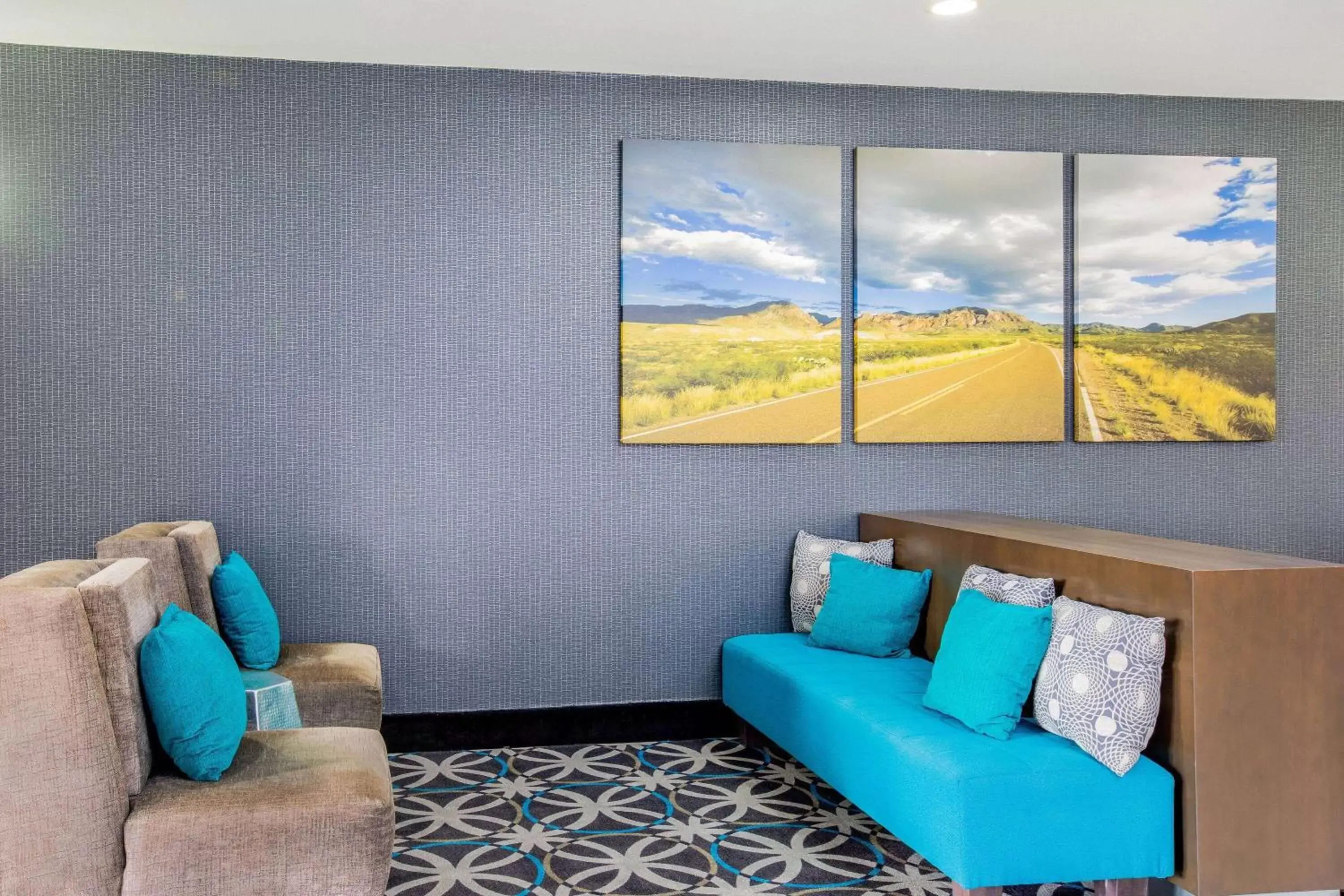 Lobby or reception, Seating Area in La Quinta by Wyndham Mission at West McAllen