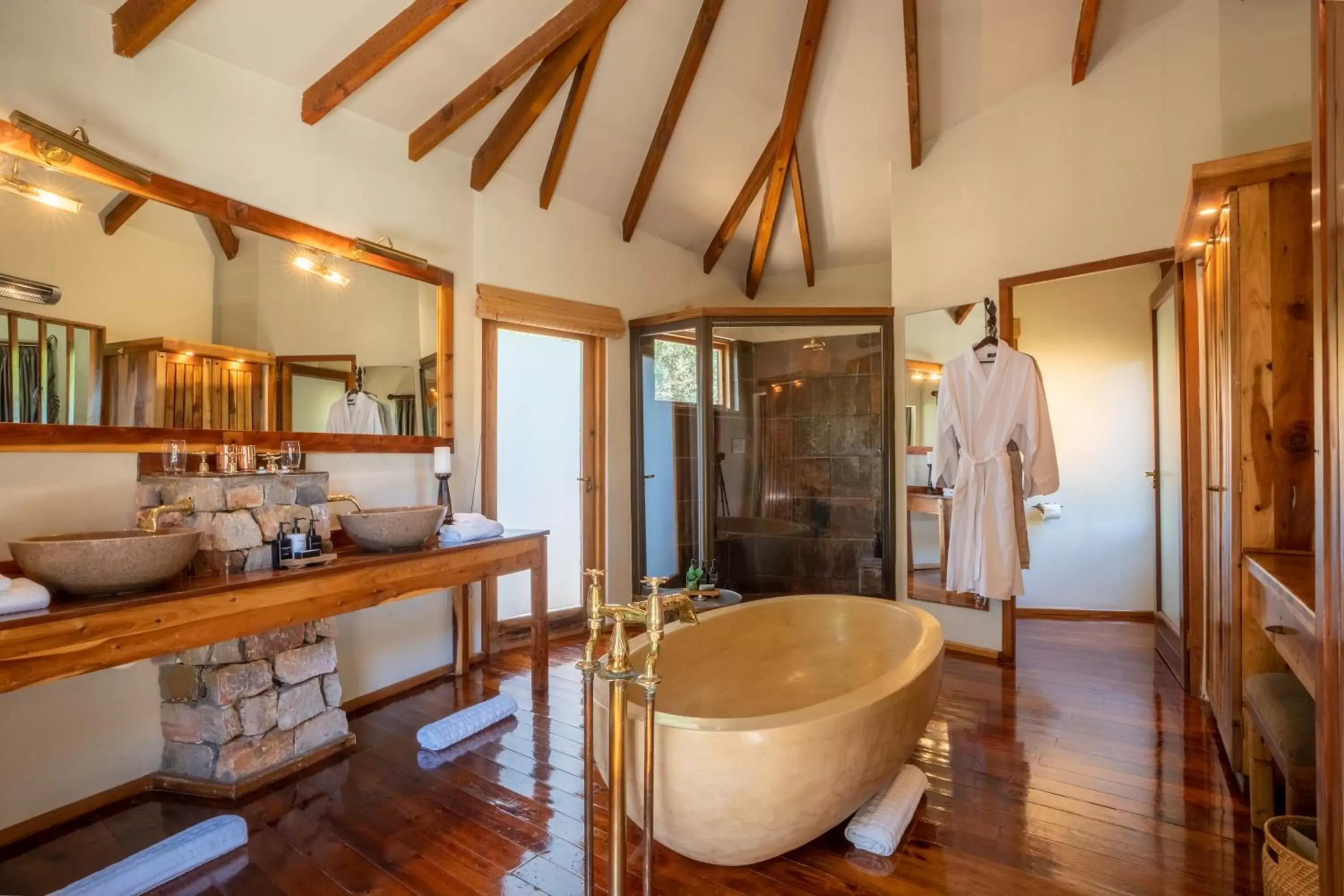 Shower, Bathroom in Tsala Treetop Lodge