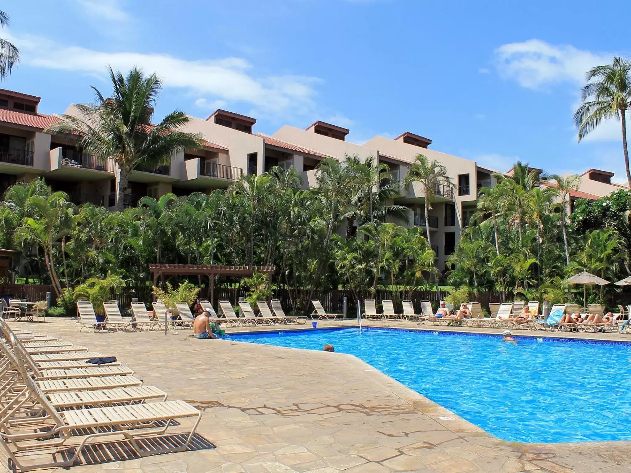 Swimming Pool in Castle Kamaole Sands