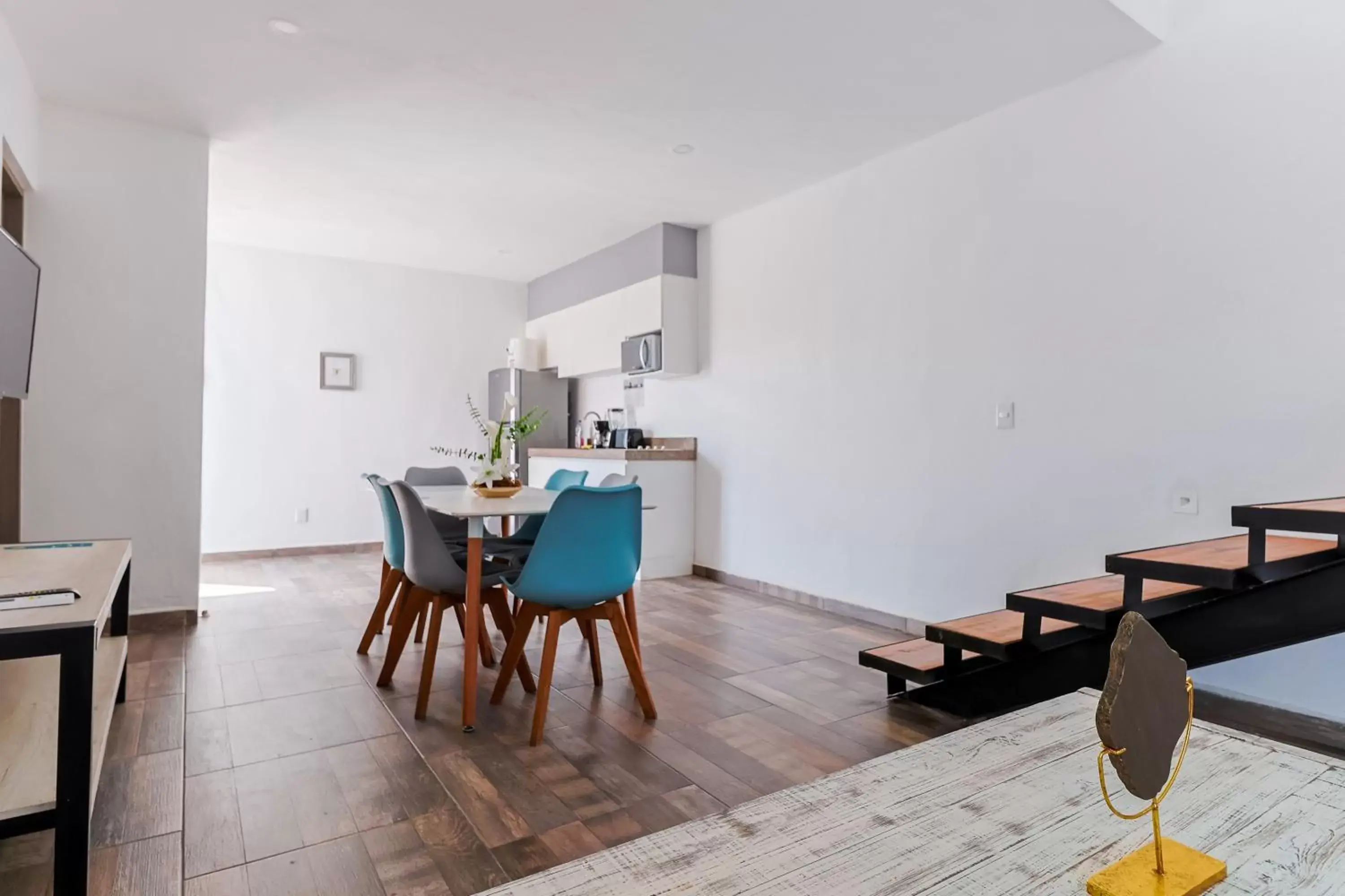 Living room, Dining Area in Arkana 9 Suites